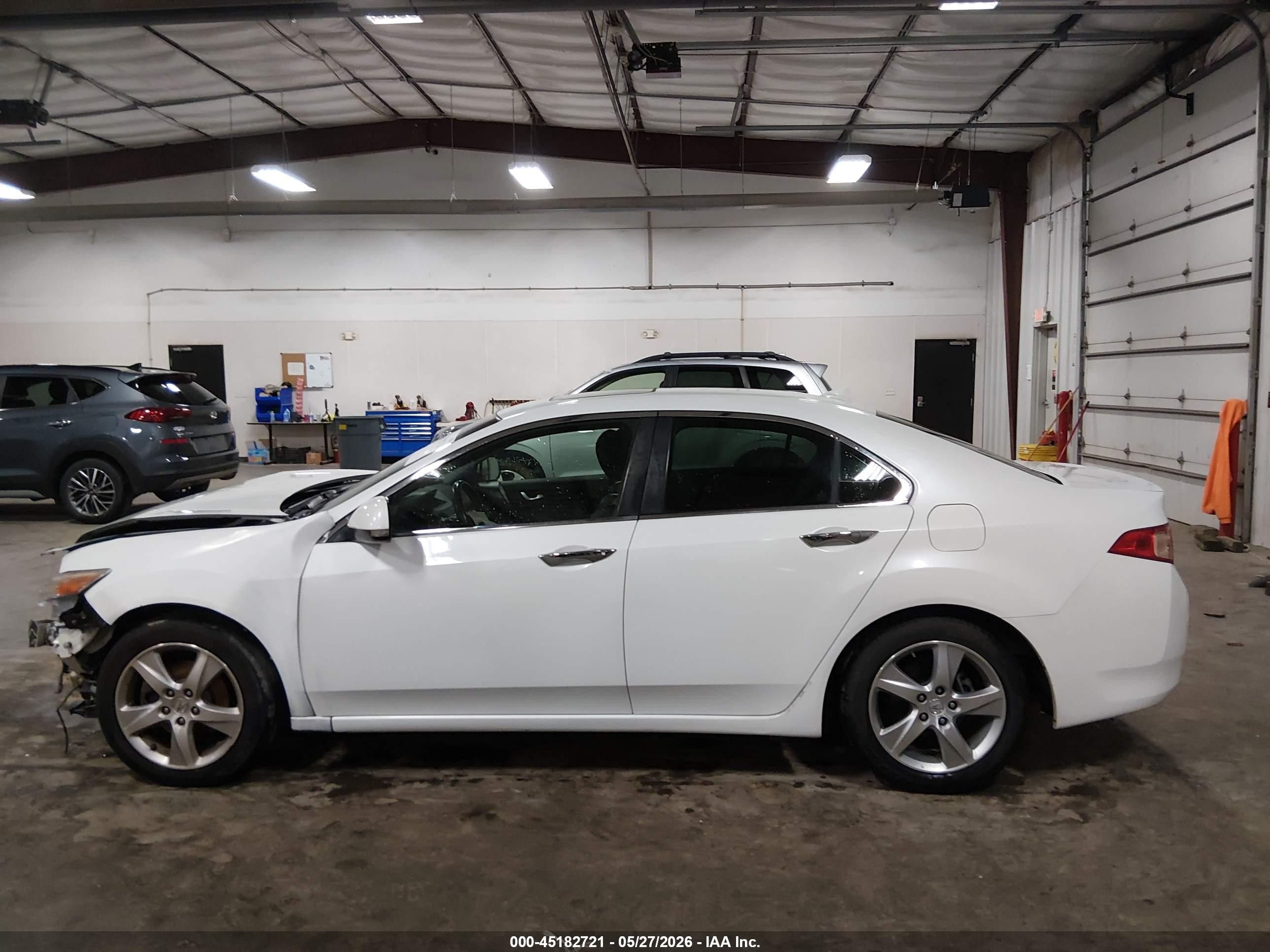 2012 Acura Tsx 2.4 White vin: JH4CU2F44CC012936