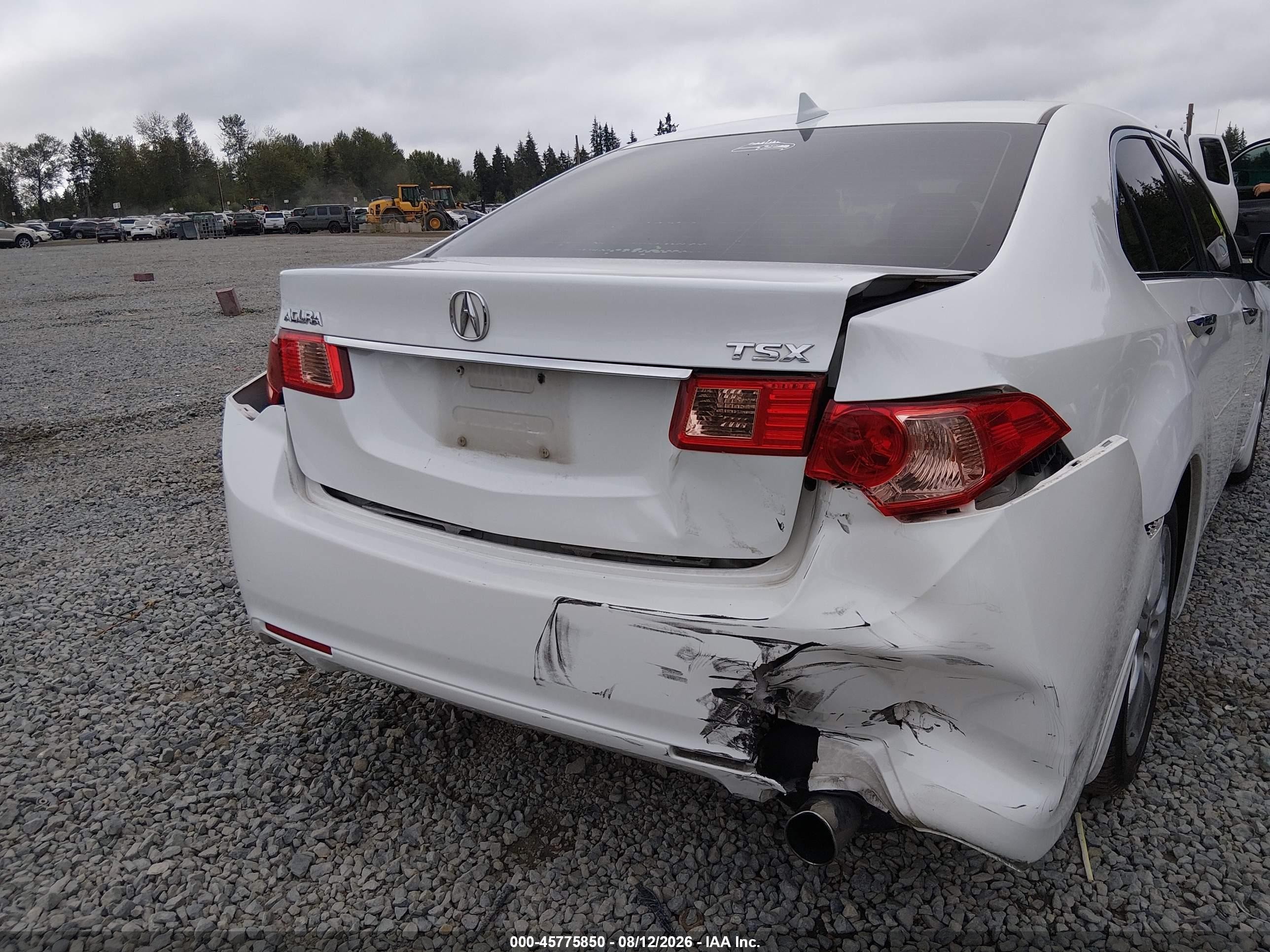 2013 Acura Tsx 2.4 White vin: JH4CU2F44DC009732