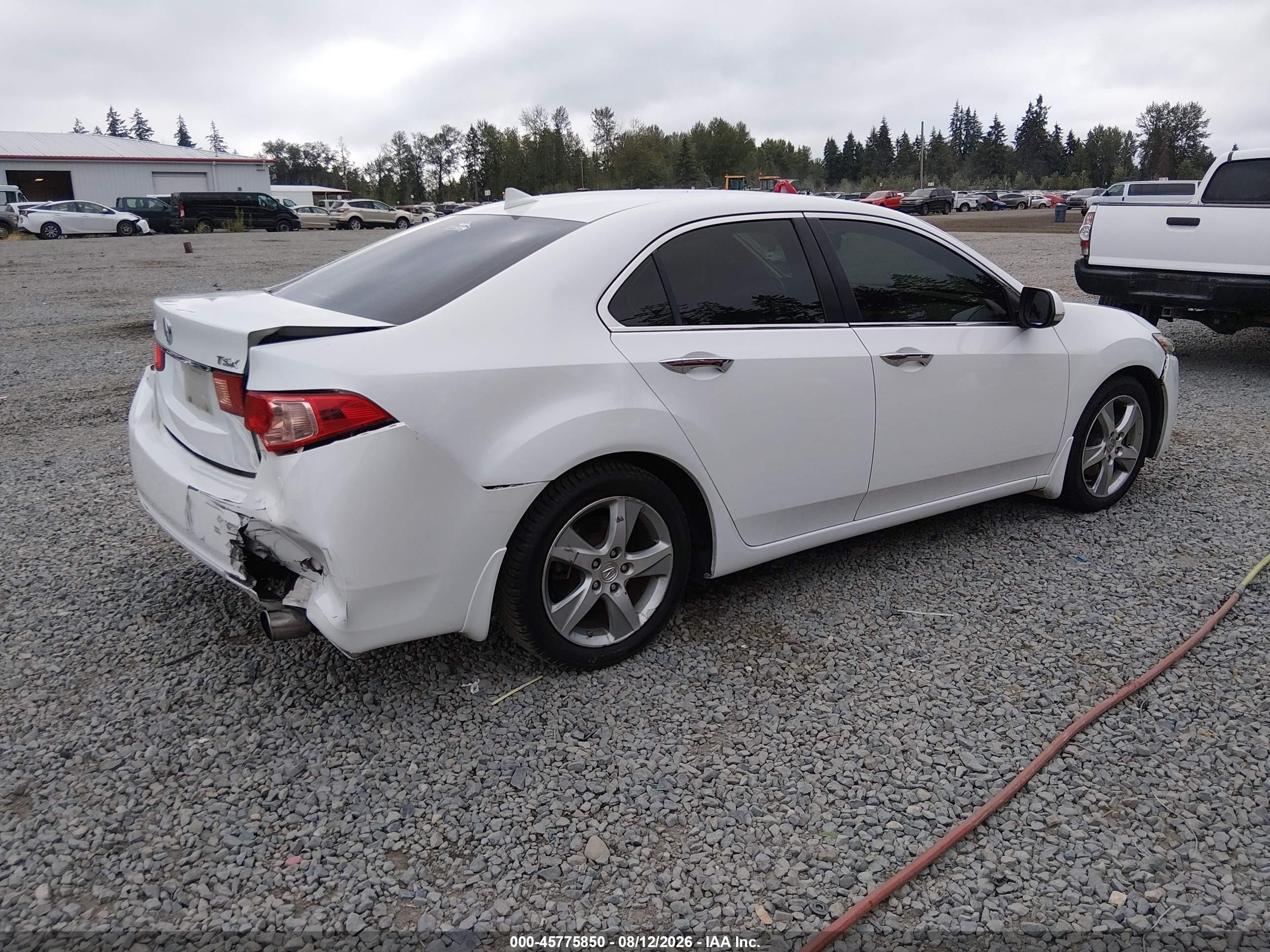 2013 Acura Tsx 2.4 White vin: JH4CU2F44DC009732