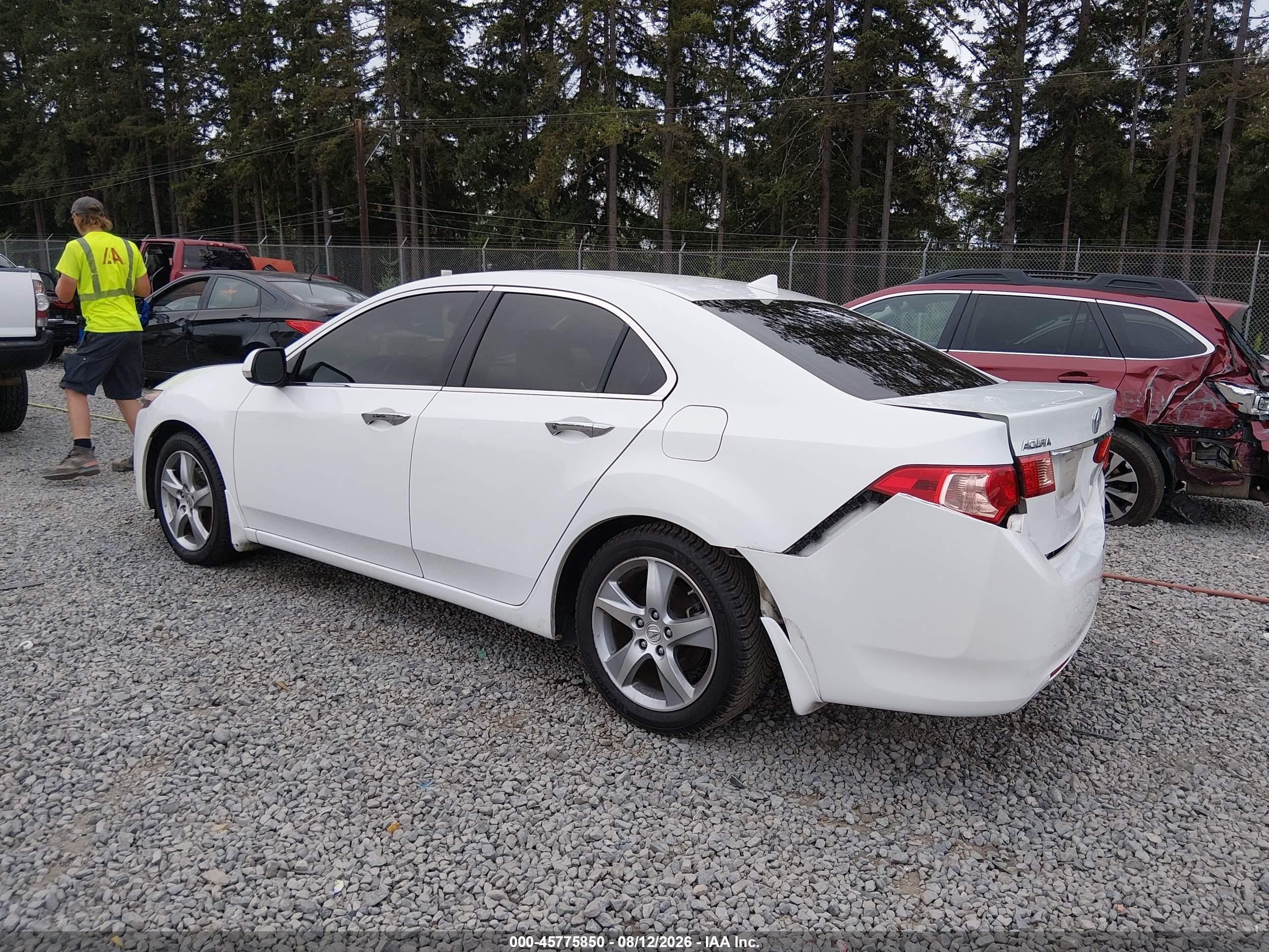 2013 Acura Tsx 2.4 White vin: JH4CU2F44DC009732