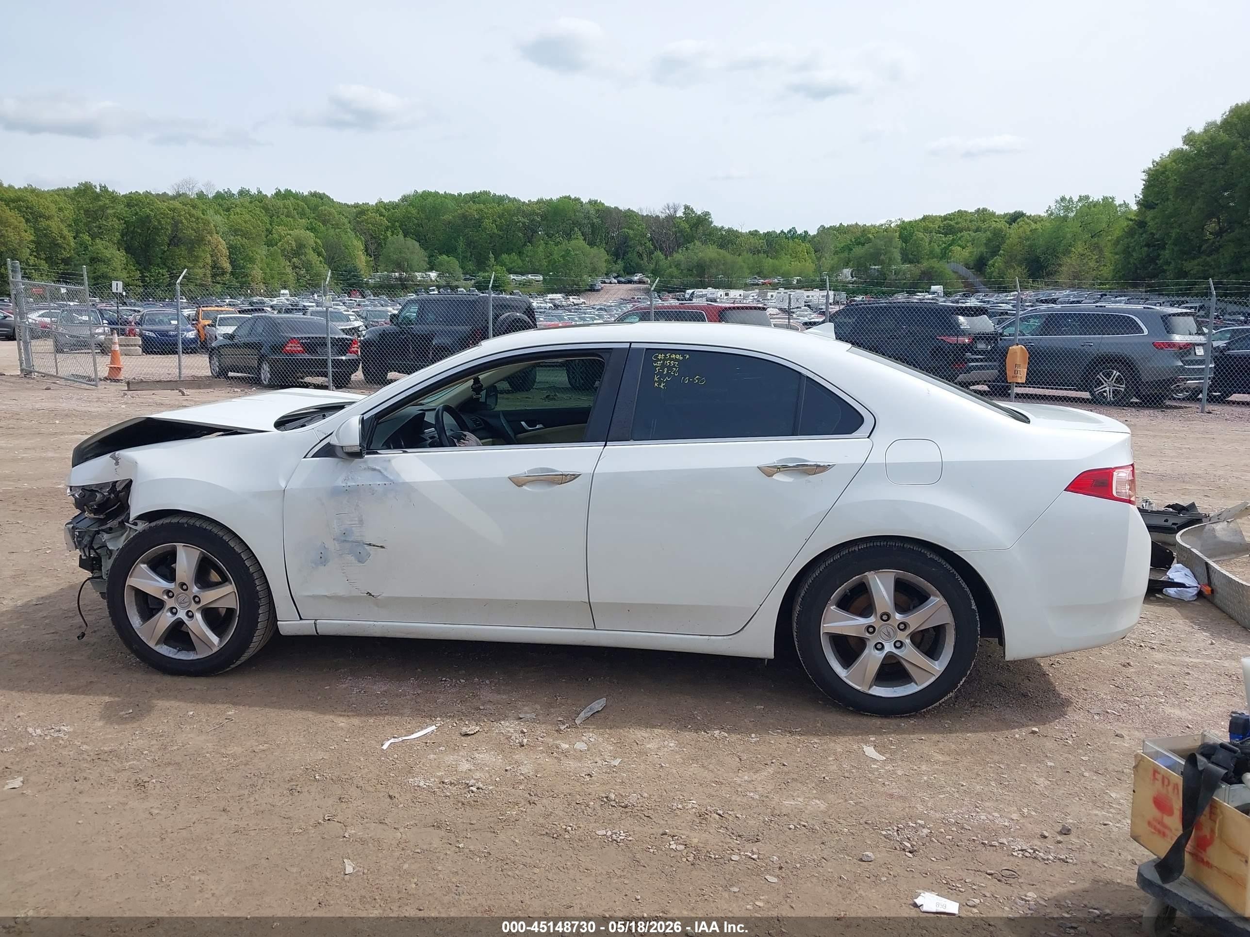 2014 Acura Tsx 2.4 White vin: JH4CU2F44EC001552