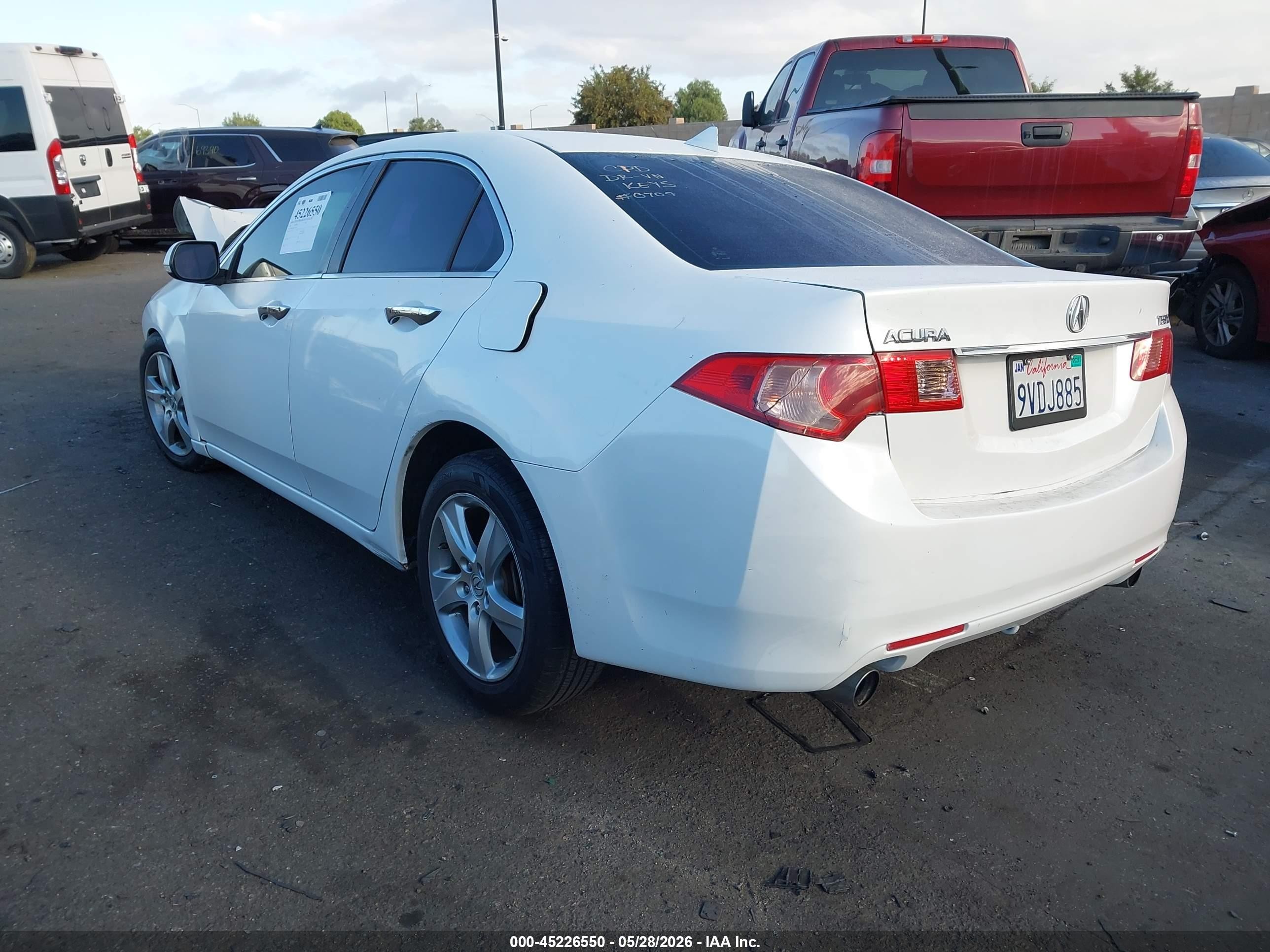 2012 Acura Tsx 2.4 Белый vin: JH4CU2F45CC010709