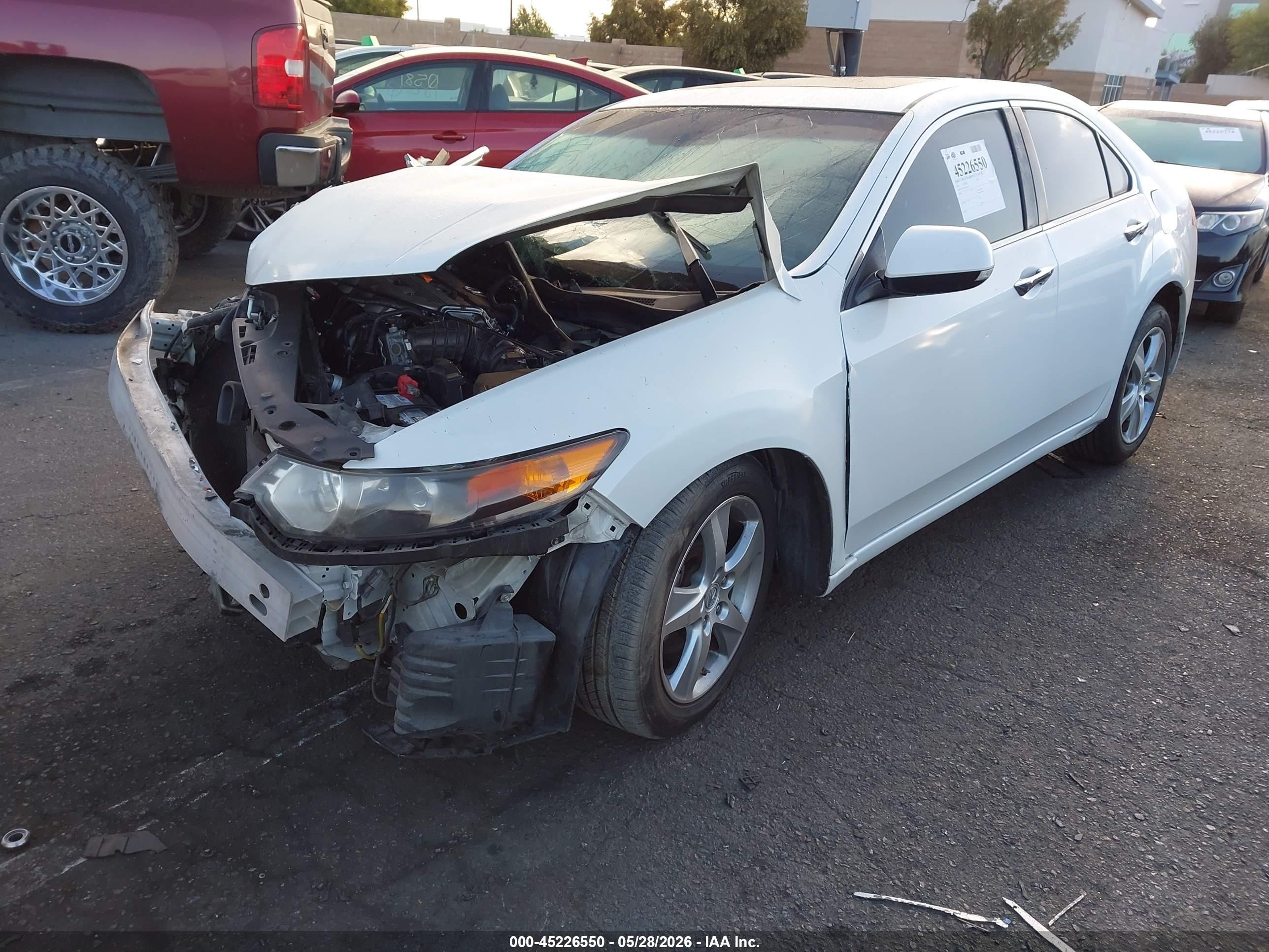 2012 Acura Tsx 2.4 Белый vin: JH4CU2F45CC010709