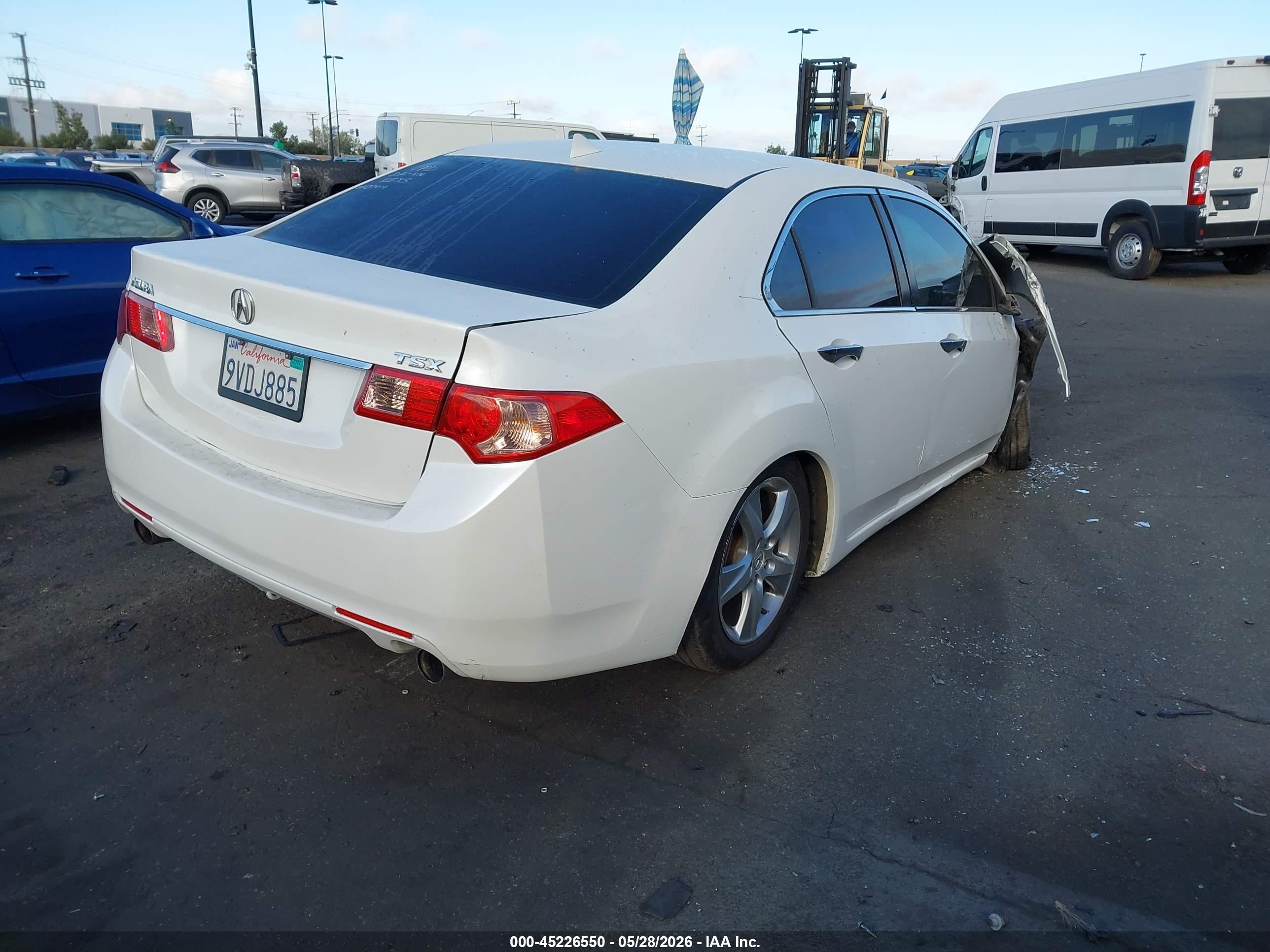 2012 Acura Tsx 2.4 Белый vin: JH4CU2F45CC010709