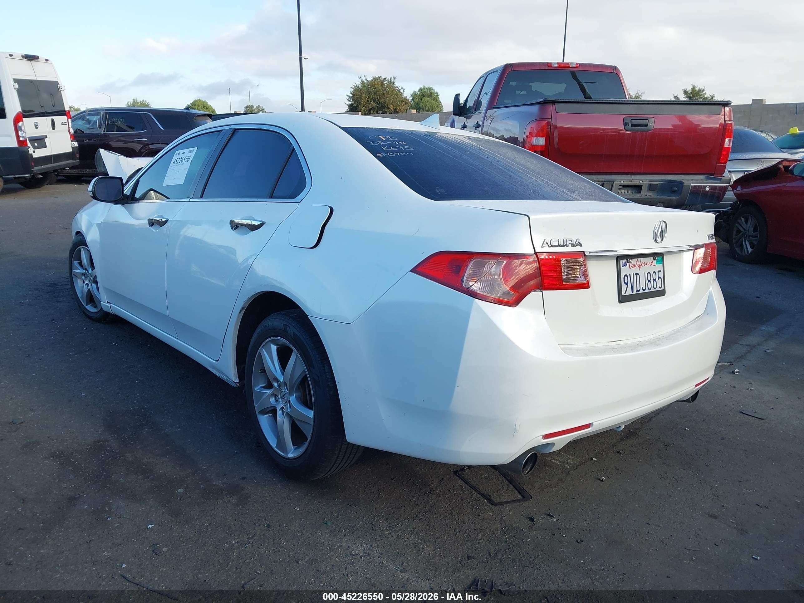 2012 Acura Tsx 2.4 Белый vin: JH4CU2F45CC010709