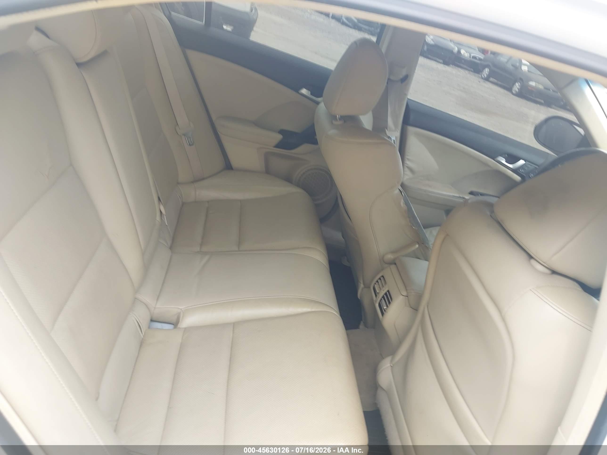 2012 Acura Tsx 2.4 White vin: JH4CU2F45CC022777