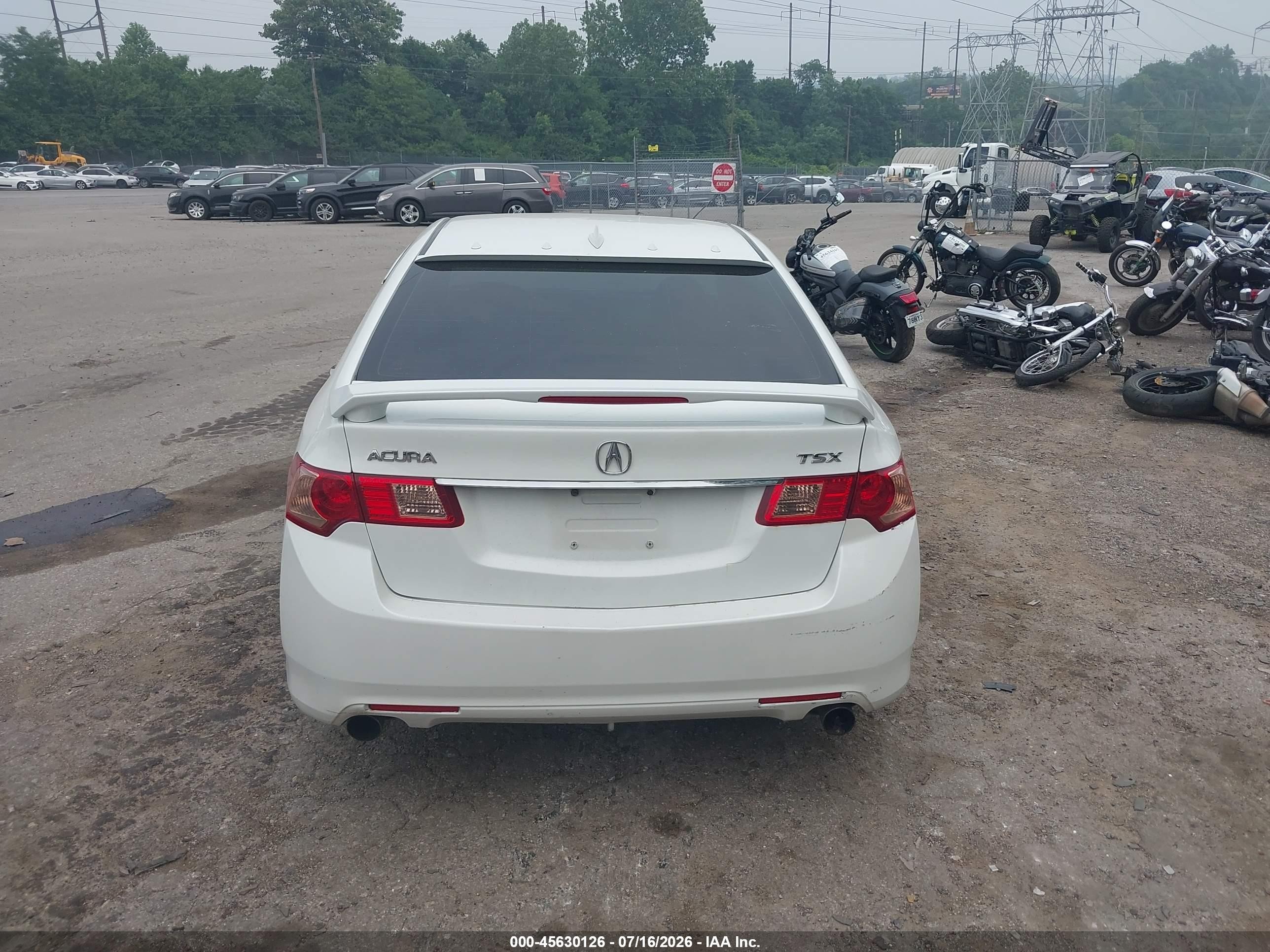 2012 Acura Tsx 2.4 White vin: JH4CU2F45CC022777