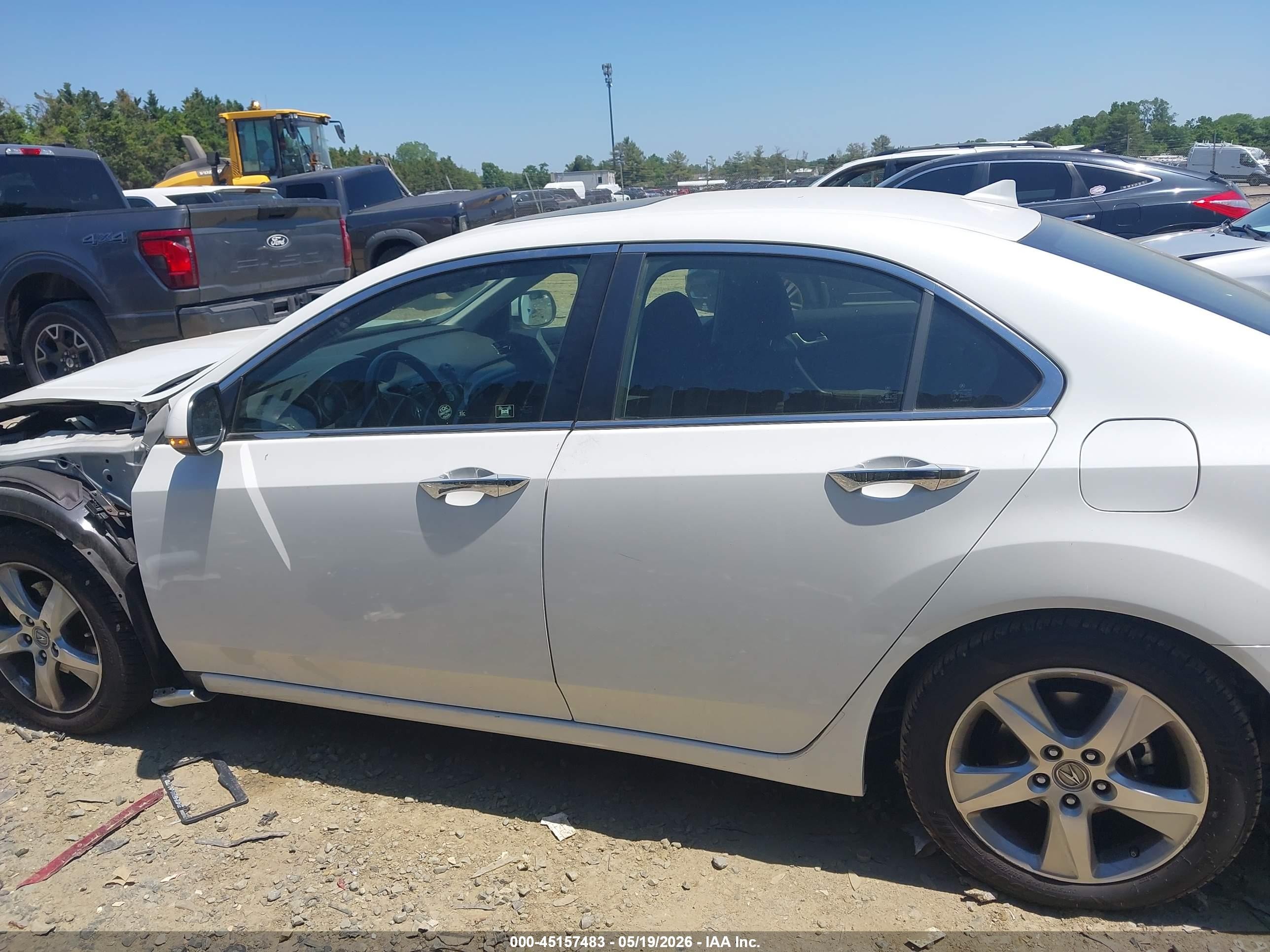 2013 Acura Tsx 2.4 White vin: JH4CU2F47DC011474