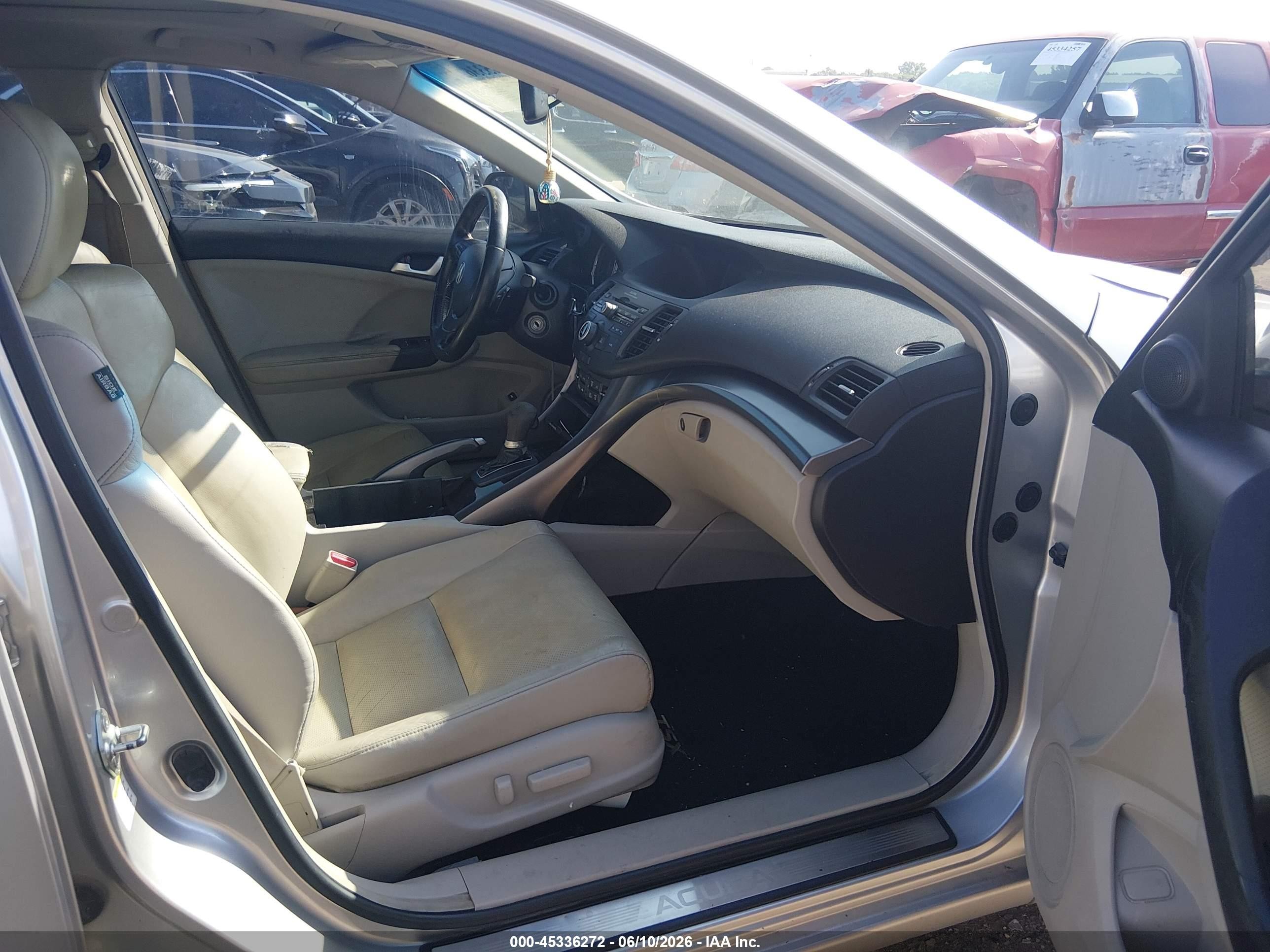 2012 Acura Tsx 2.4 Серебряный vin: JH4CU2F49CC013919