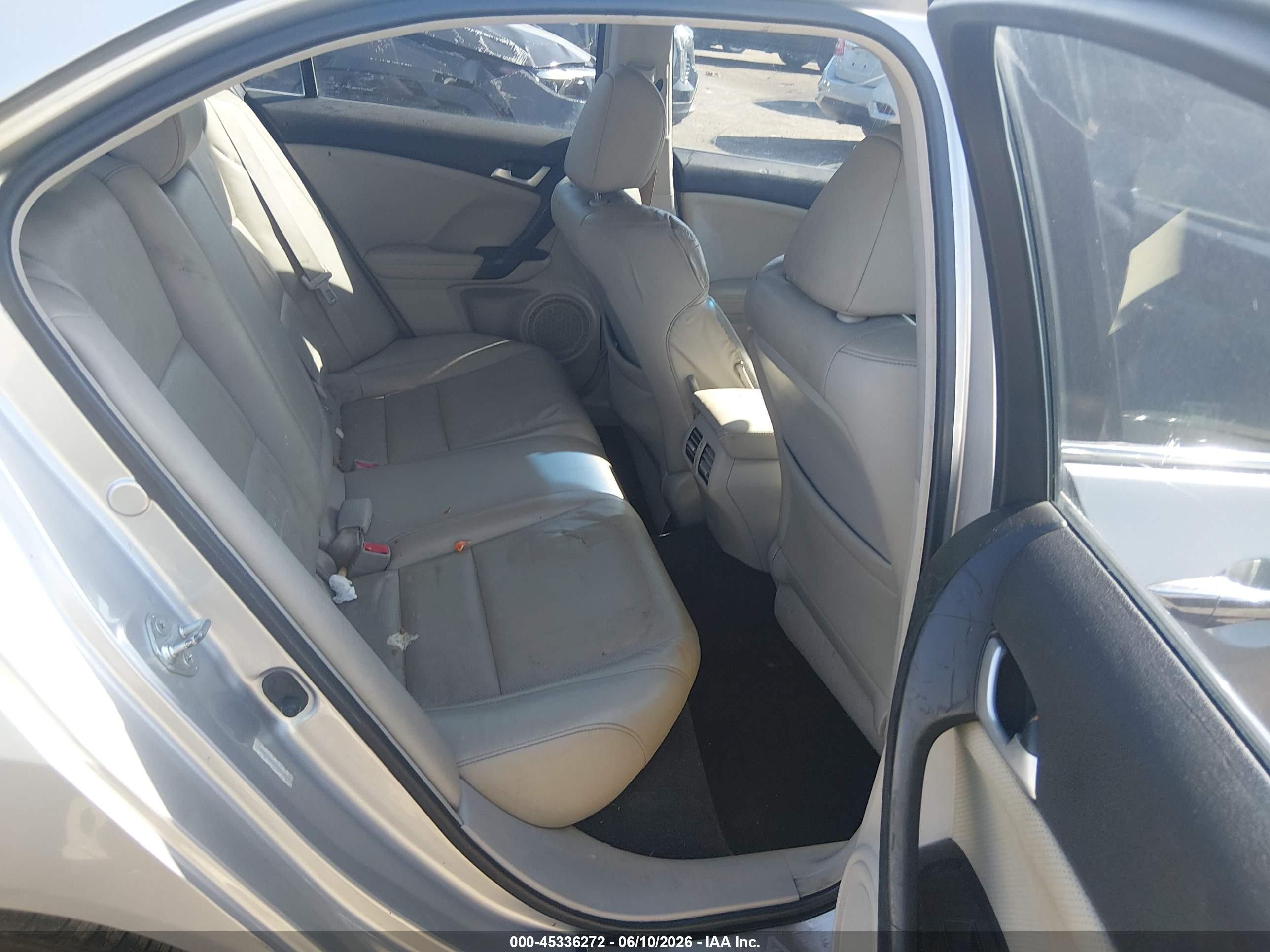 2012 Acura Tsx 2.4 Серебряный vin: JH4CU2F49CC013919