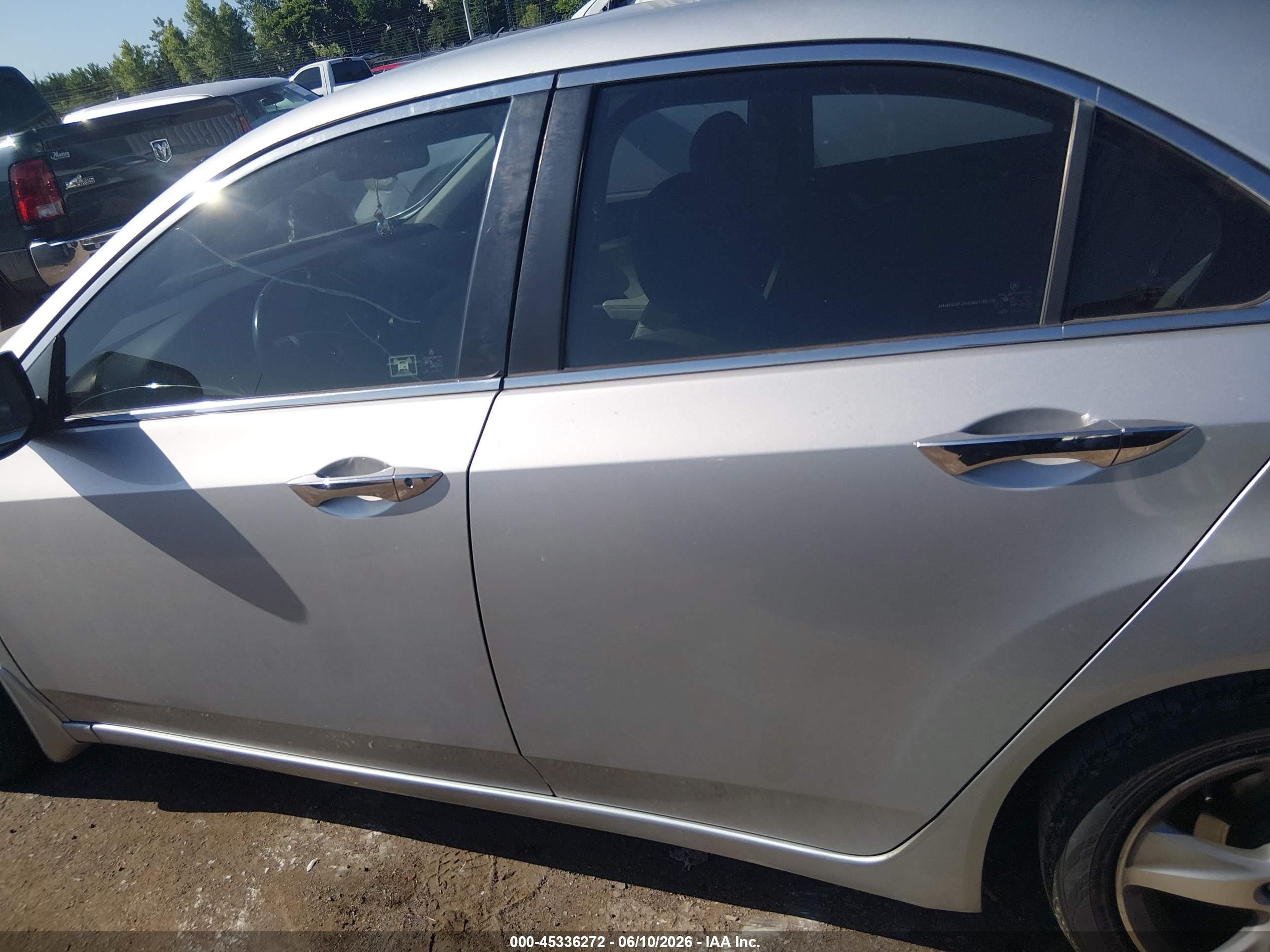 2012 Acura Tsx 2.4 Серебряный vin: JH4CU2F49CC013919