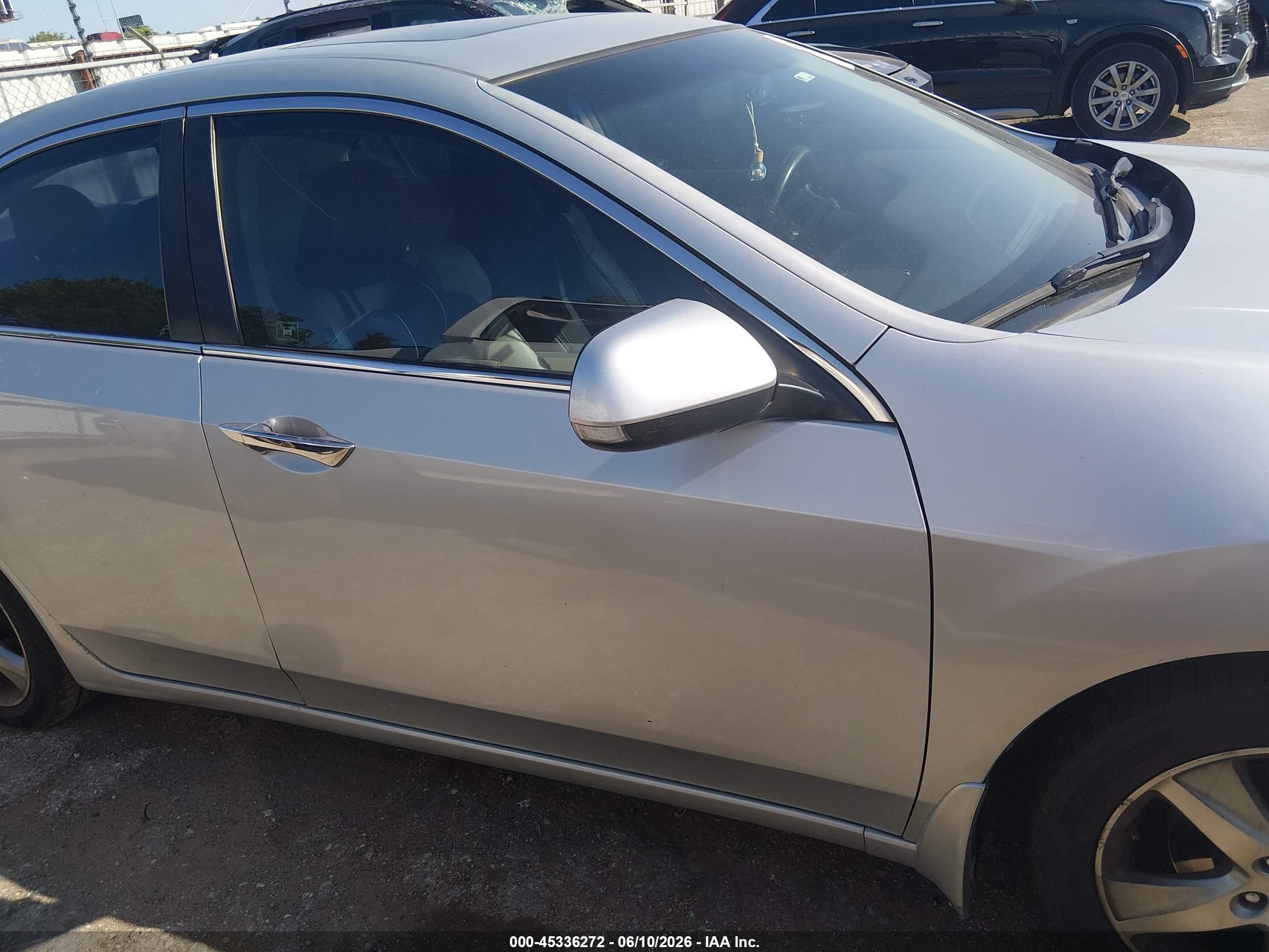 2012 Acura Tsx 2.4 Серебряный vin: JH4CU2F49CC013919
