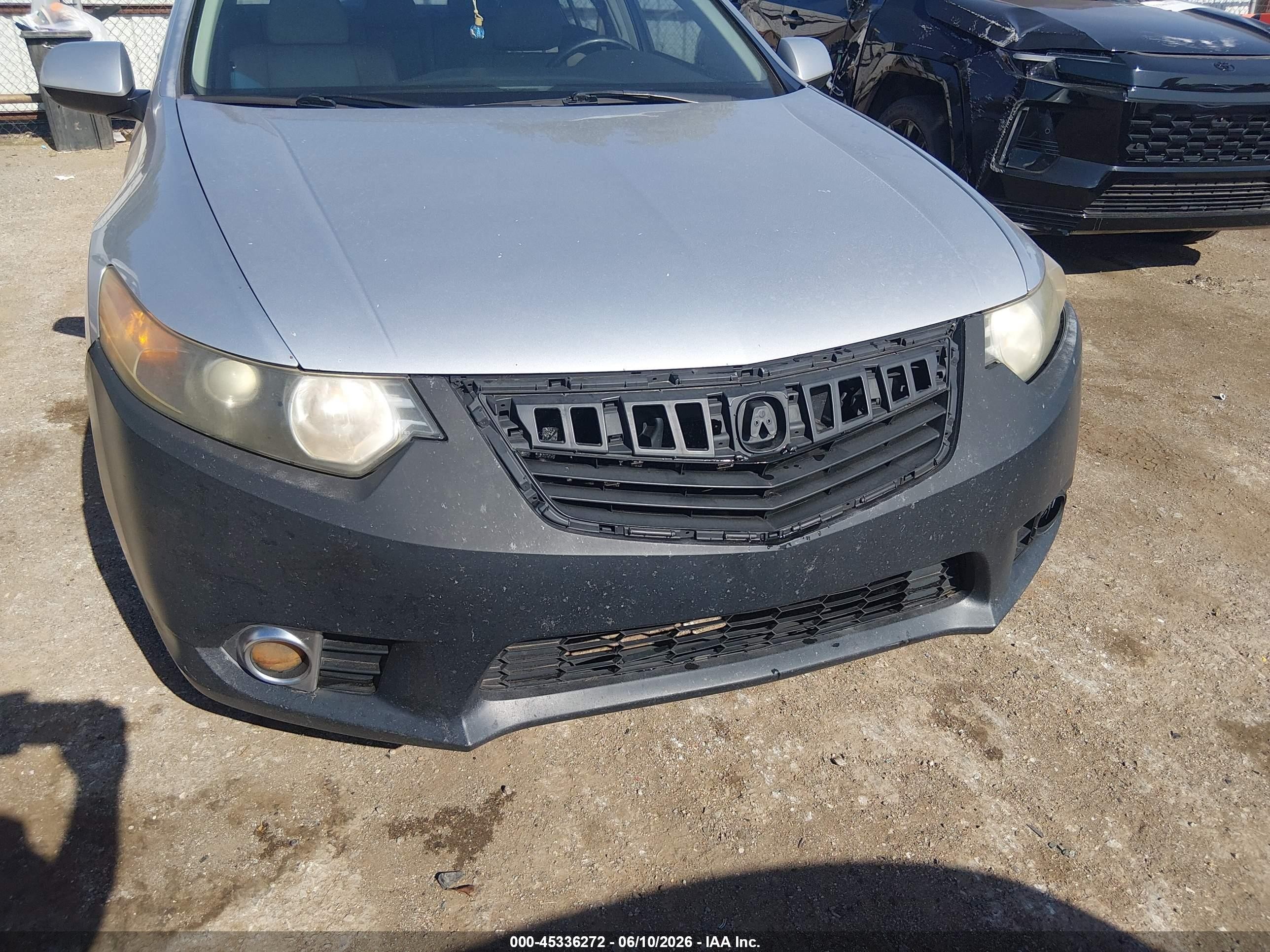 2012 Acura Tsx 2.4 Серебряный vin: JH4CU2F49CC013919