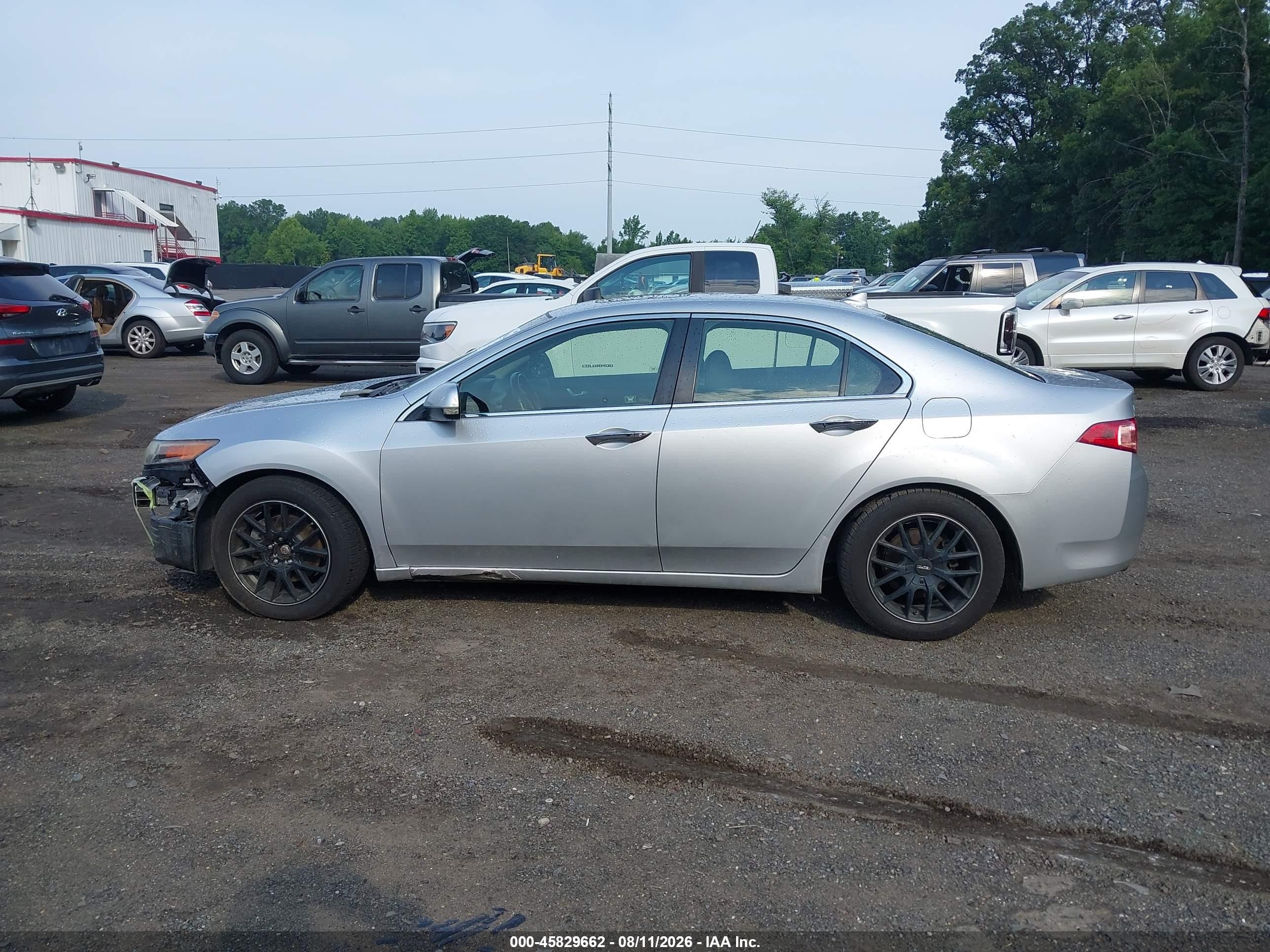 2013 Acura Tsx 2.4 Серебряный vin: JH4CU2F49DC005112
