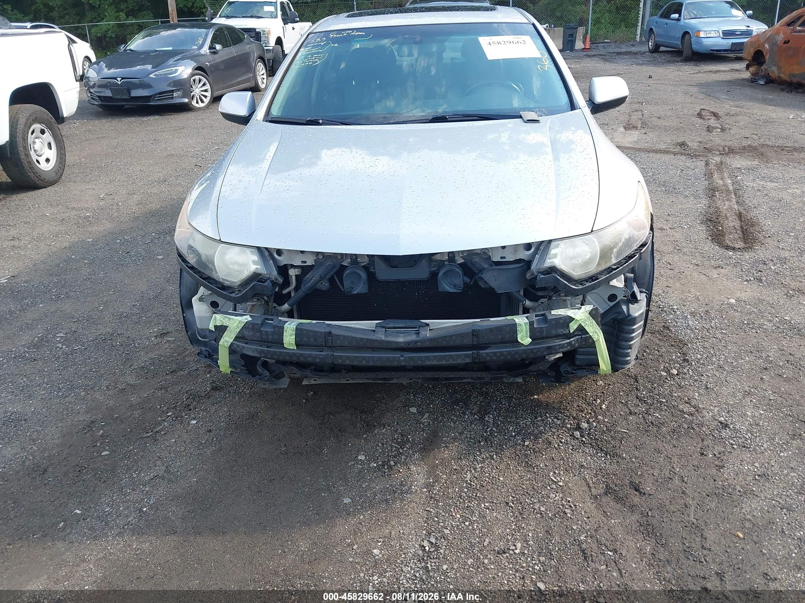 2013 Acura Tsx 2.4 Серебряный vin: JH4CU2F49DC005112