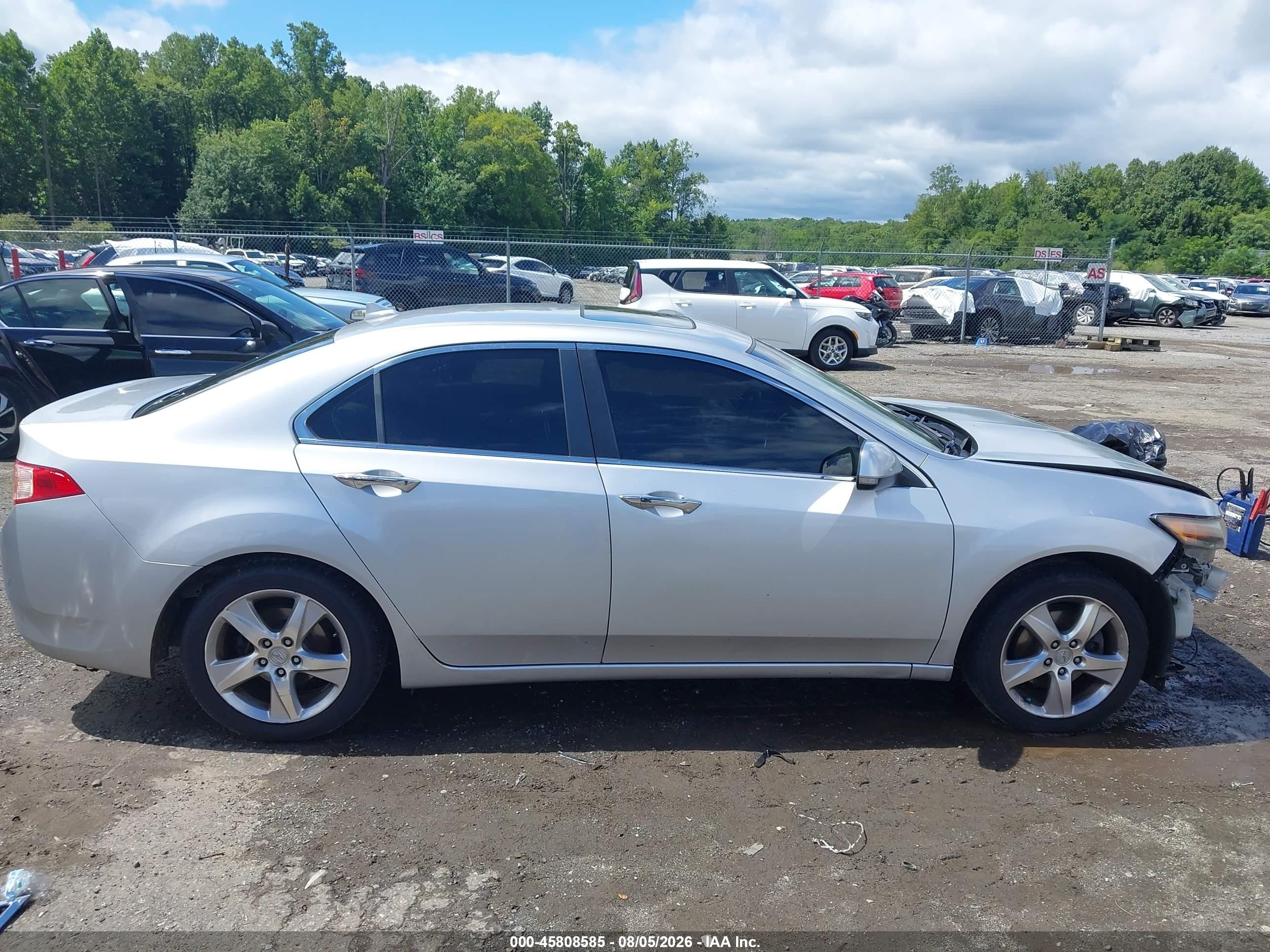 2013 Acura Tsx 2.4 Silver vin: JH4CU2F49DC008155