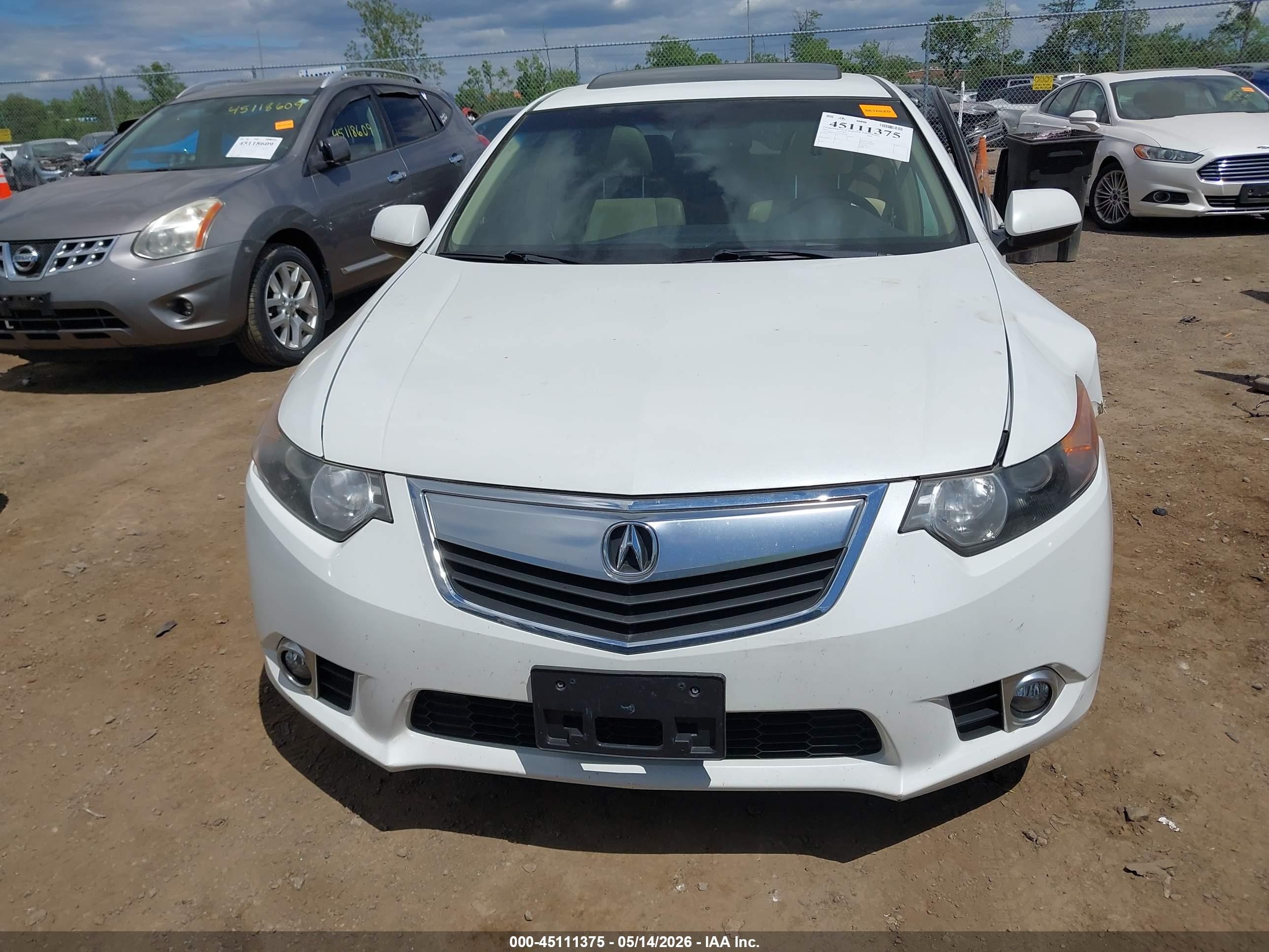 2012 Acura Tsx 2.4 White vin: JH4CU2F4XCC027635