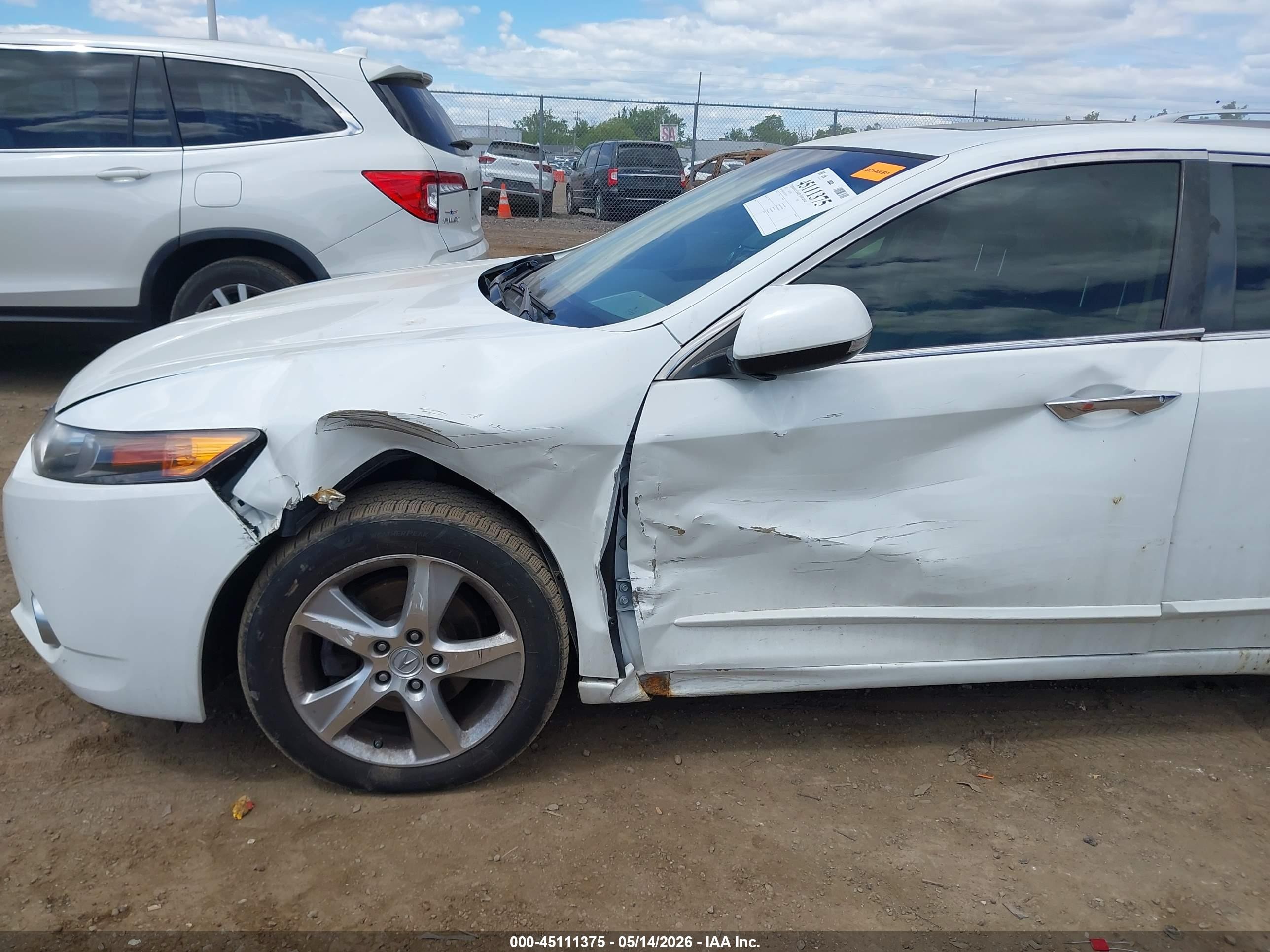 2012 Acura Tsx 2.4 White vin: JH4CU2F4XCC027635