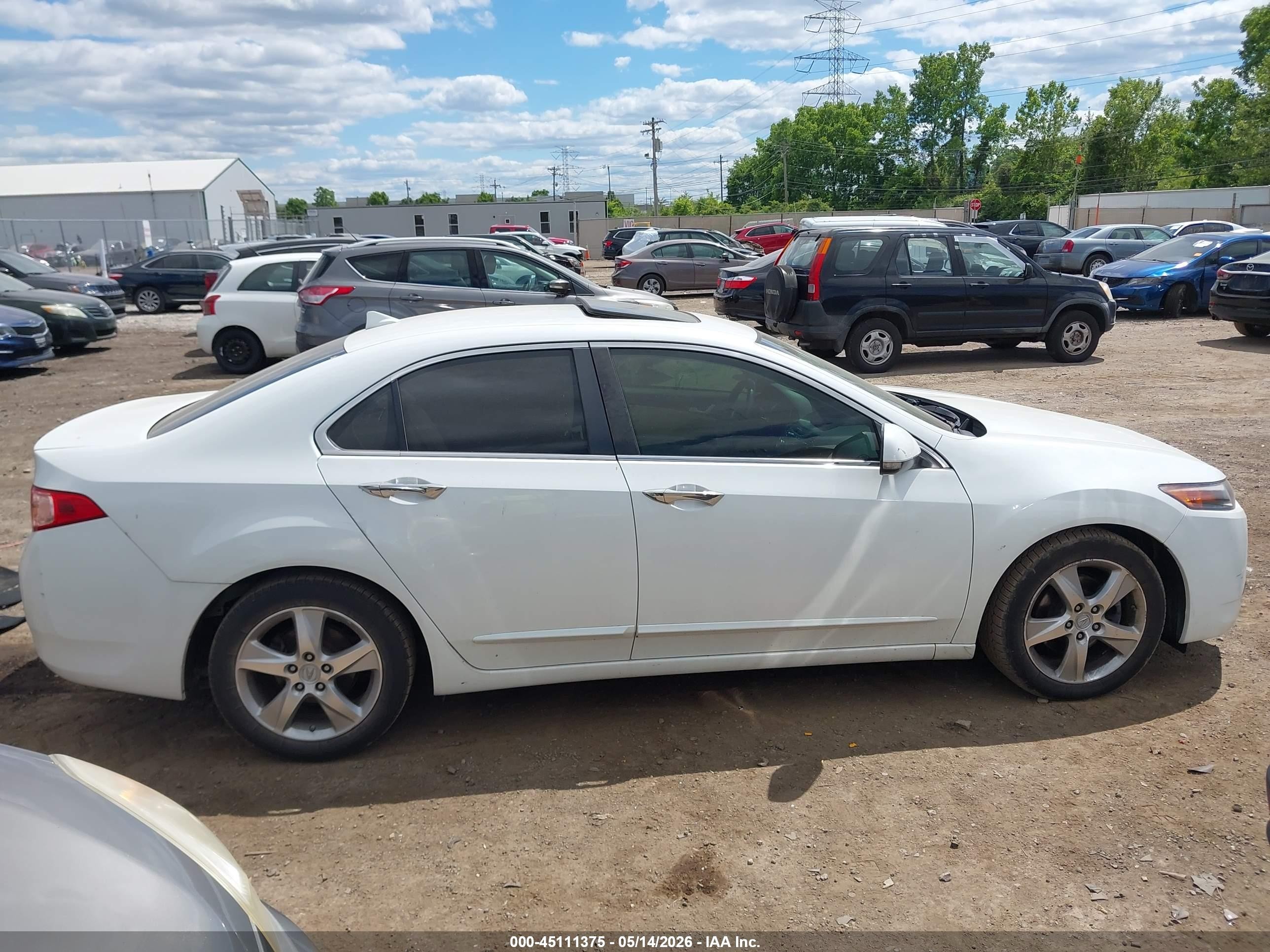 2012 Acura Tsx 2.4 White vin: JH4CU2F4XCC027635