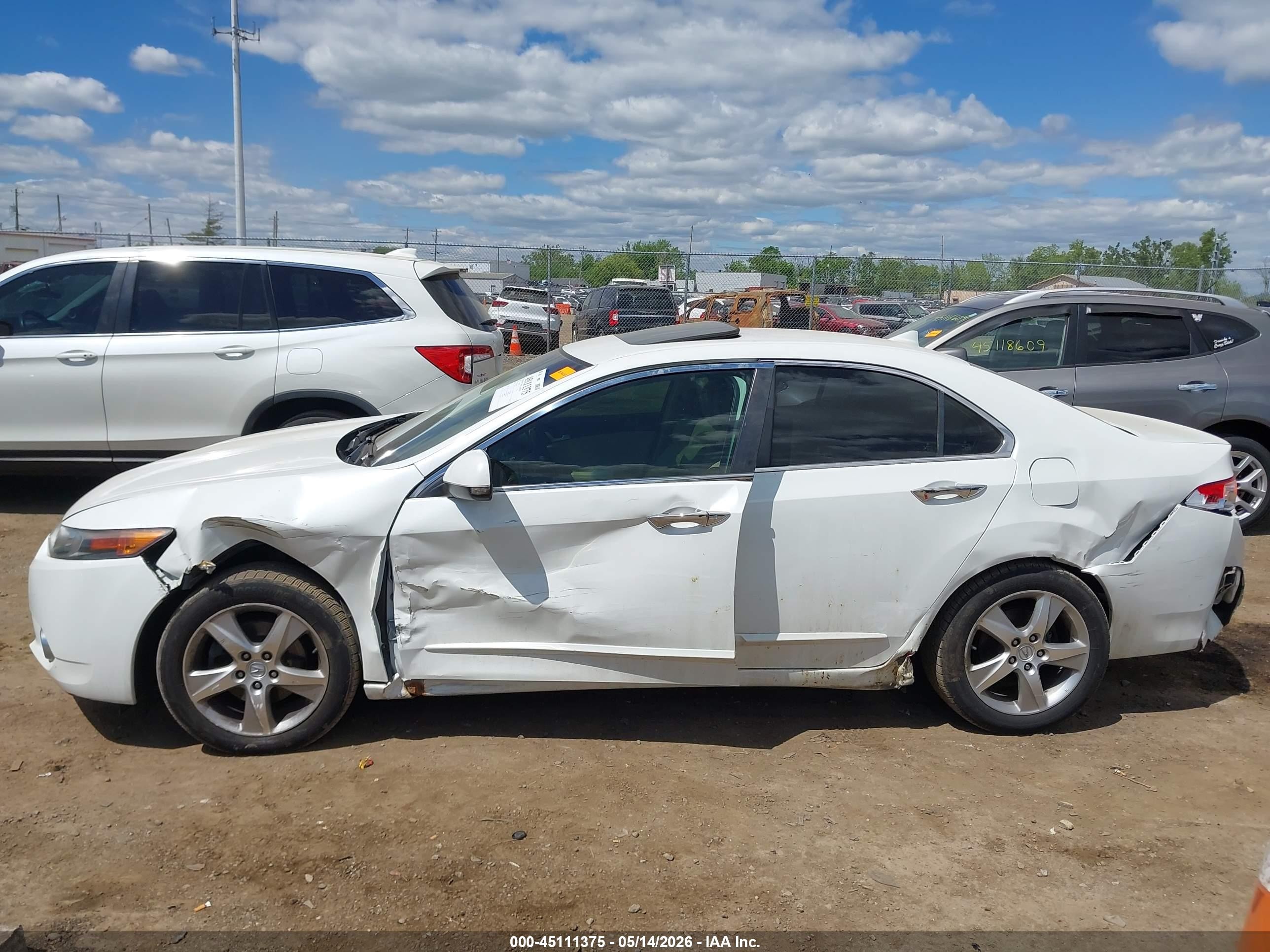 2012 Acura Tsx 2.4 White vin: JH4CU2F4XCC027635