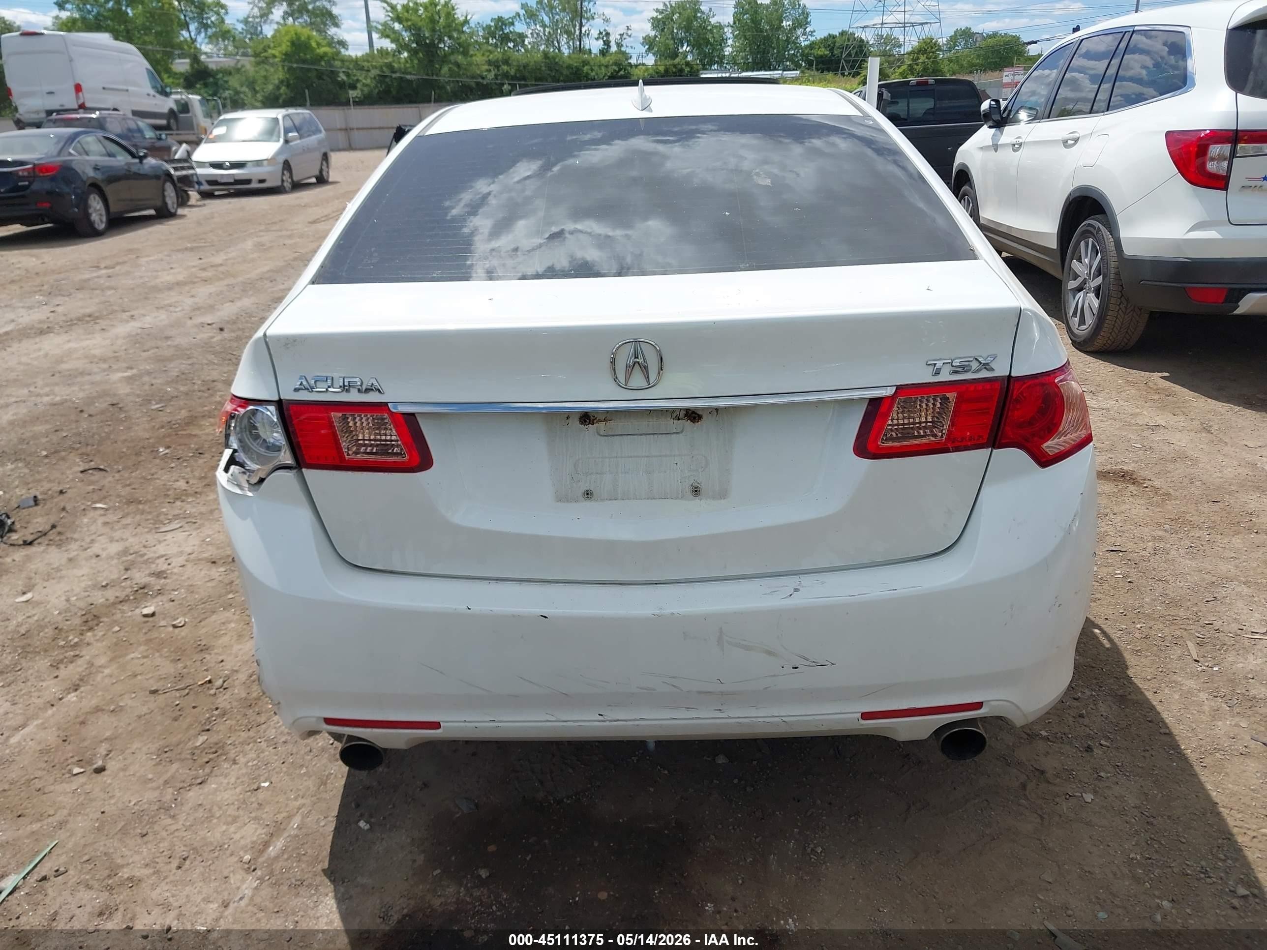 2012 Acura Tsx 2.4 White vin: JH4CU2F4XCC027635