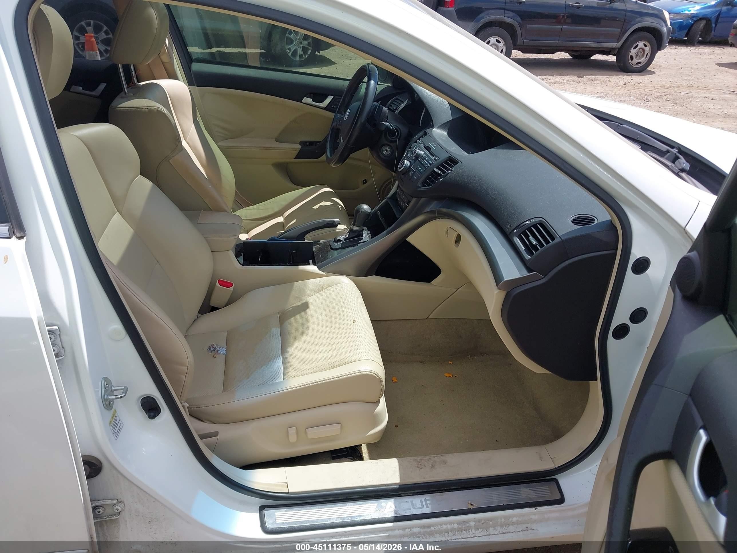 2012 Acura Tsx 2.4 White vin: JH4CU2F4XCC027635