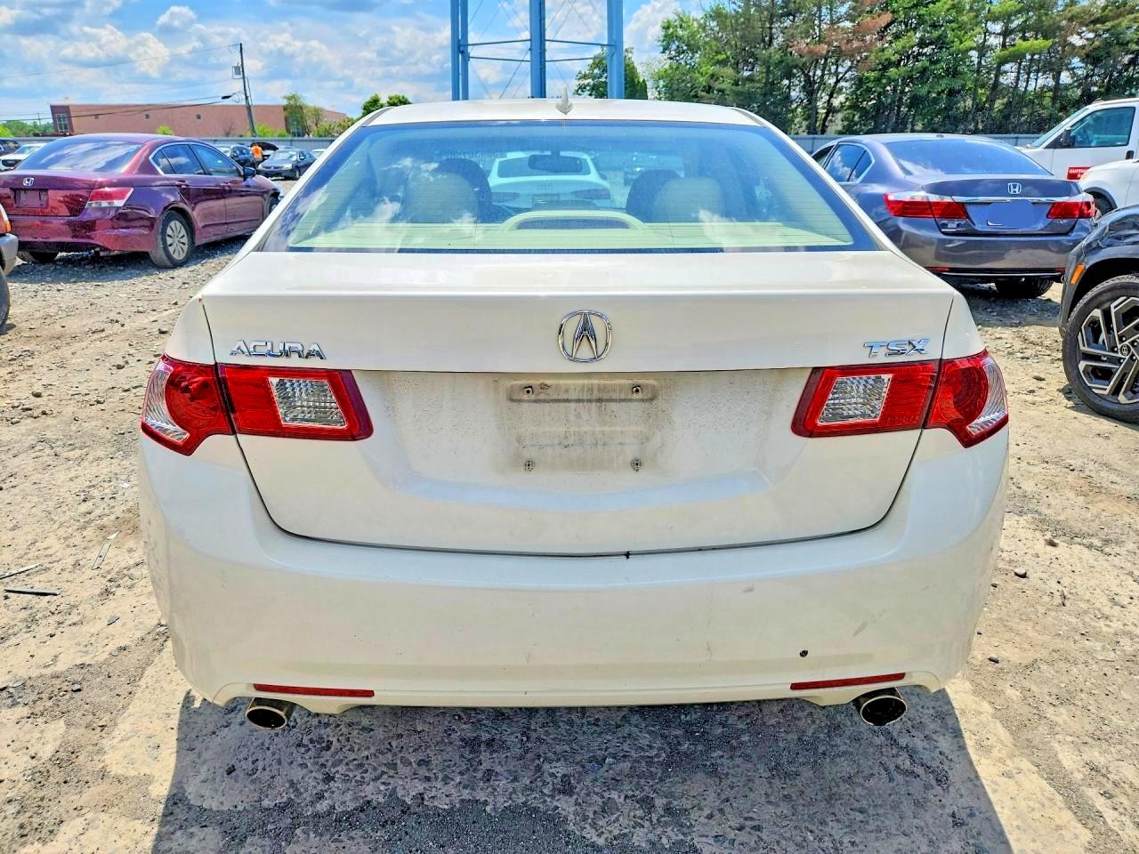 2010 Acura Tsx White vin: JH4CU2F60AC011555