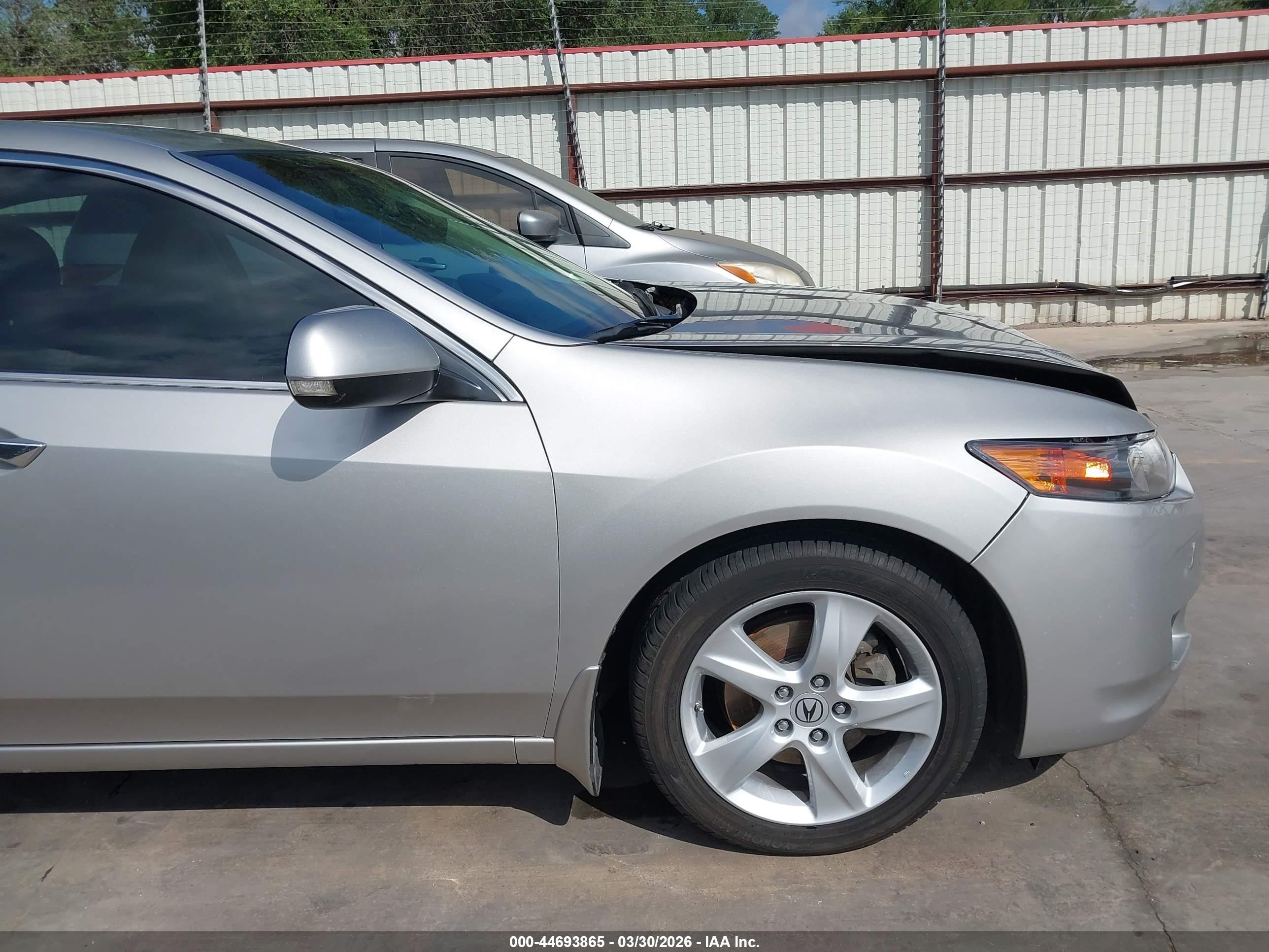 2010 Acura Tsx 2.4 Gray vin: JH4CU2F60AC042157