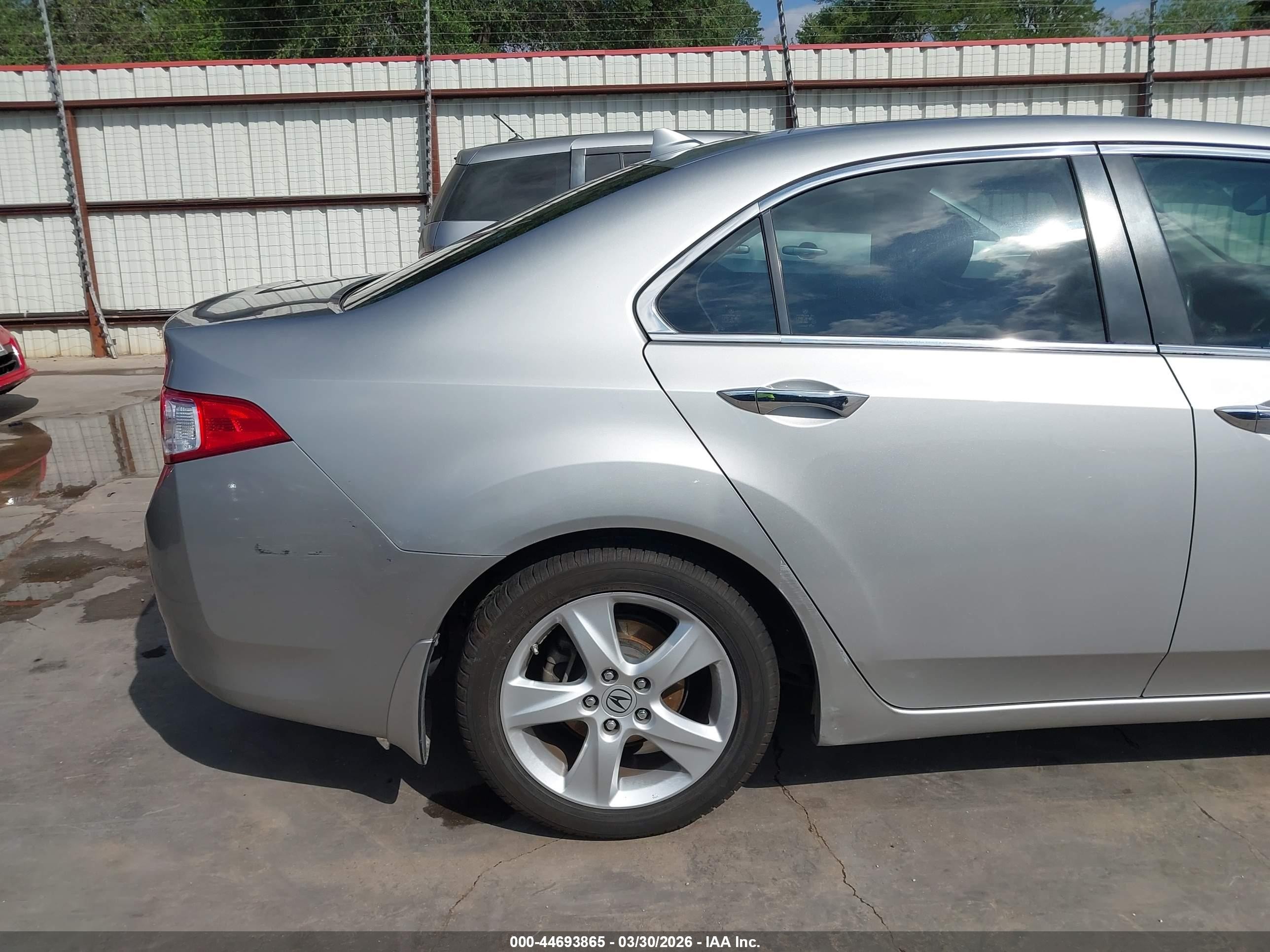 2010 Acura Tsx 2.4 Gray vin: JH4CU2F60AC042157