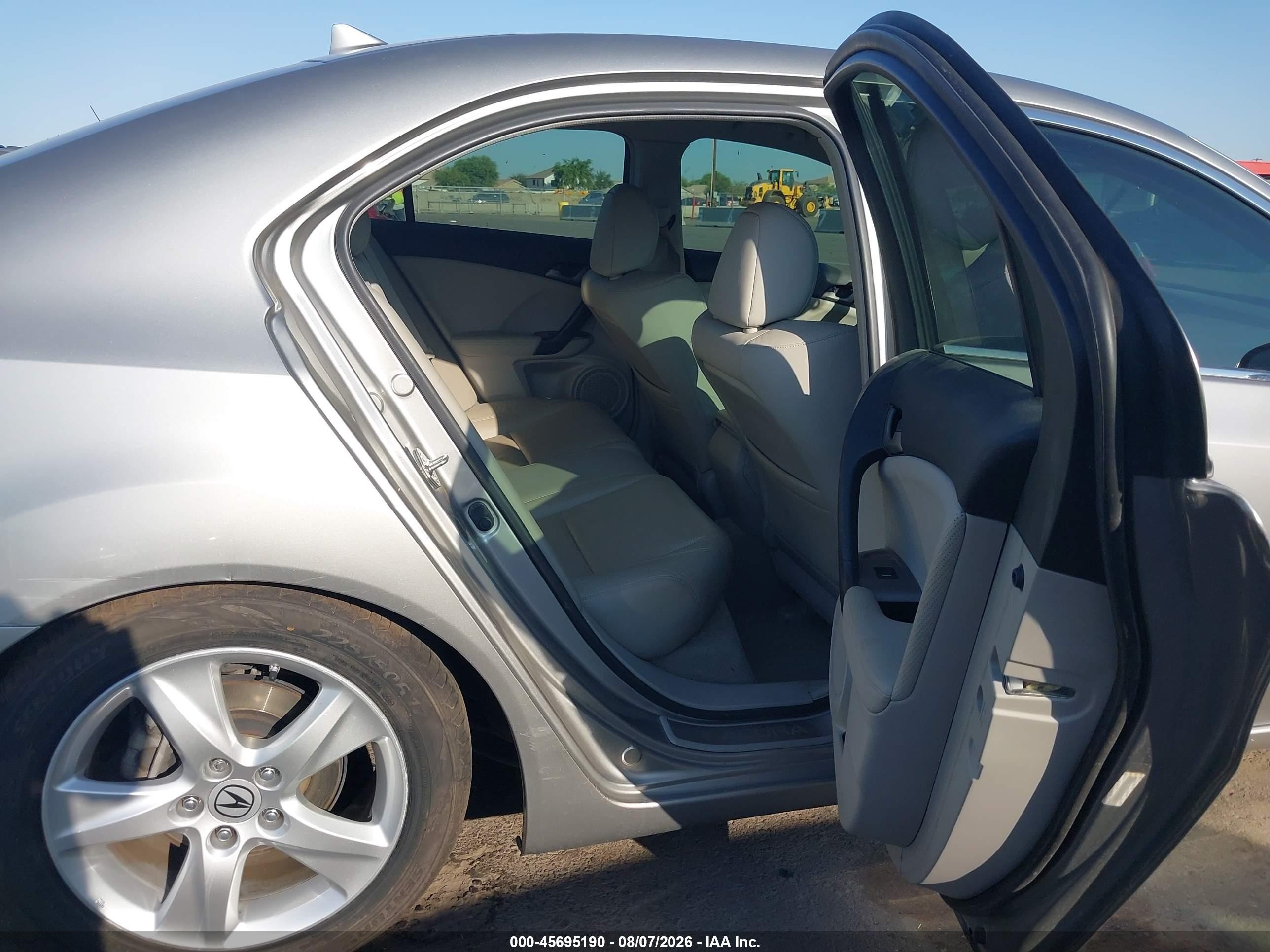 2010 Acura Tsx 2.4 Silver vin: JH4CU2F61AC008891