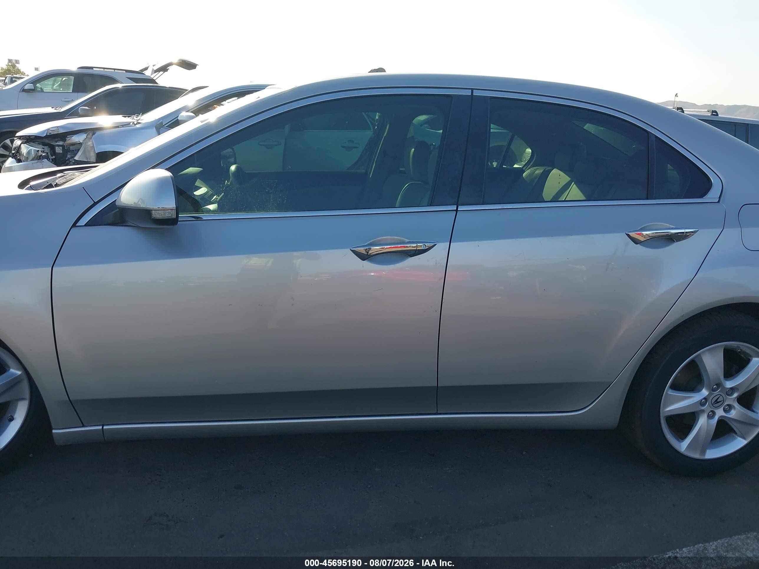 2010 Acura Tsx 2.4 Silver vin: JH4CU2F61AC008891