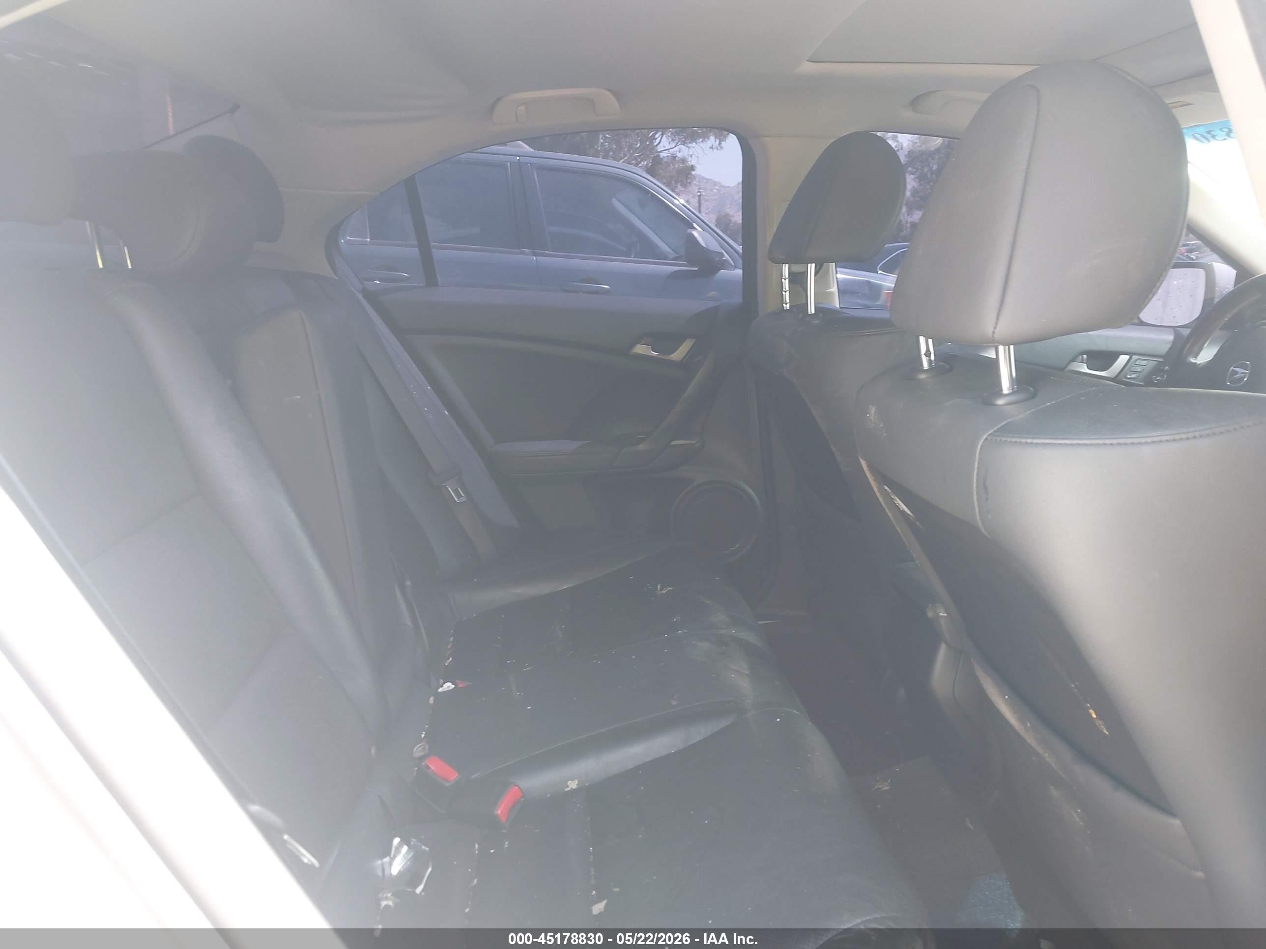 2010 Acura Tsx 2.4 Белый vin: JH4CU2F61AC011547