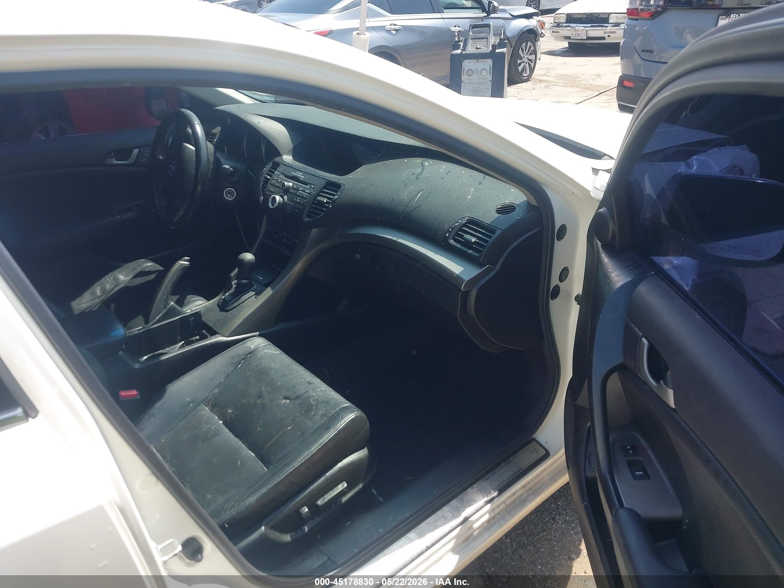 2010 Acura Tsx 2.4 Белый vin: JH4CU2F61AC011547