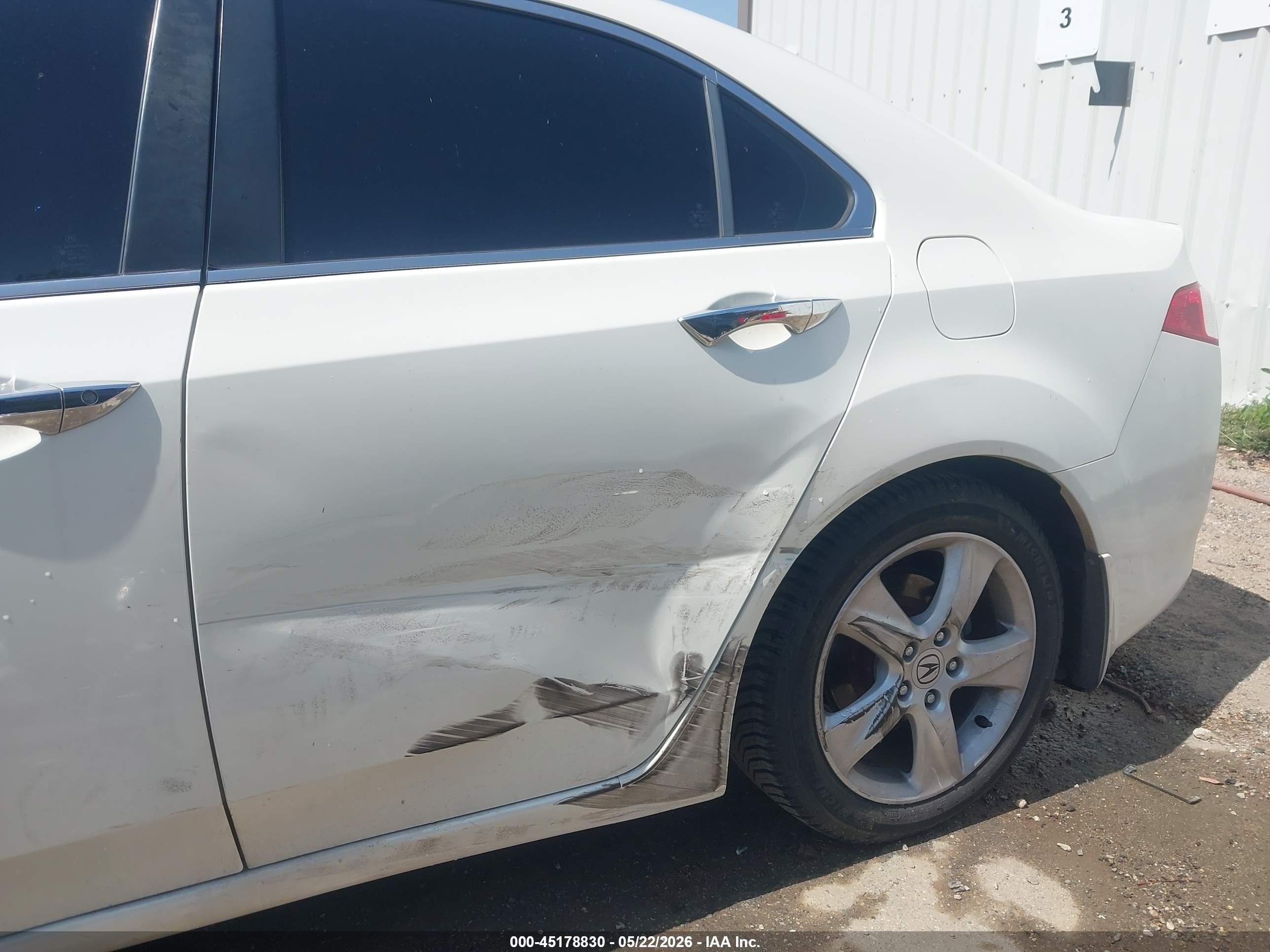 2010 Acura Tsx 2.4 Белый vin: JH4CU2F61AC011547