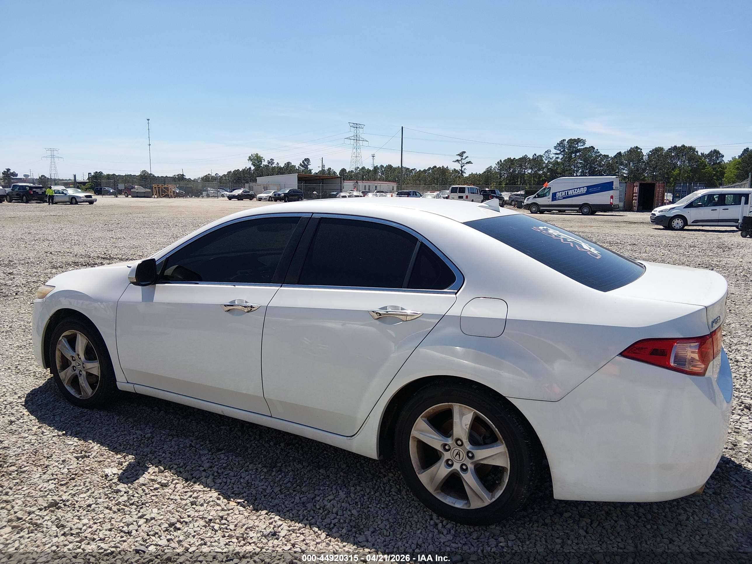 2013 Acura Tsx 2.4 White vin: JH4CU2F61DC007437