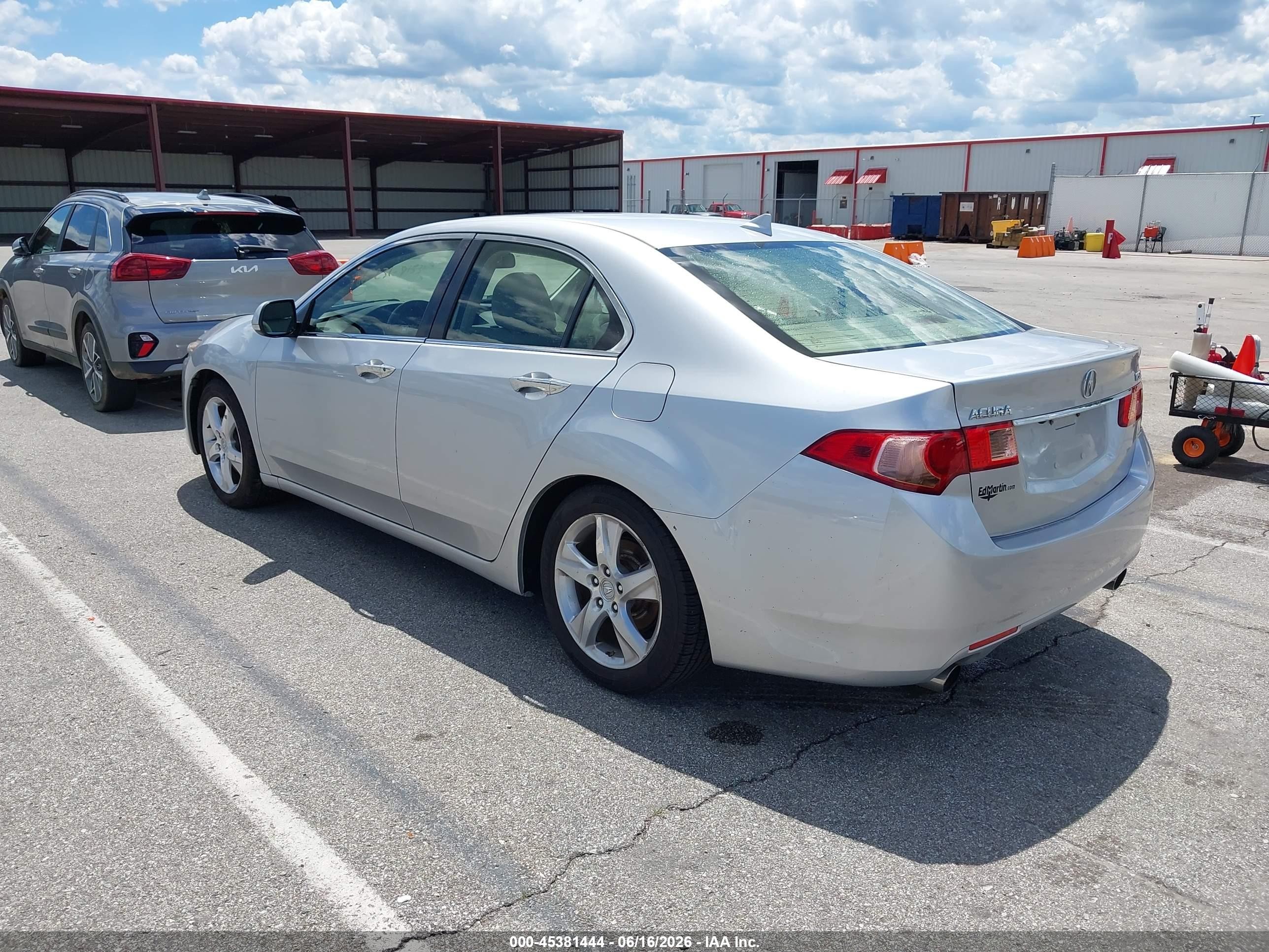 2013 Acura Tsx 2.4 Silver vin: JH4CU2F61DC010063