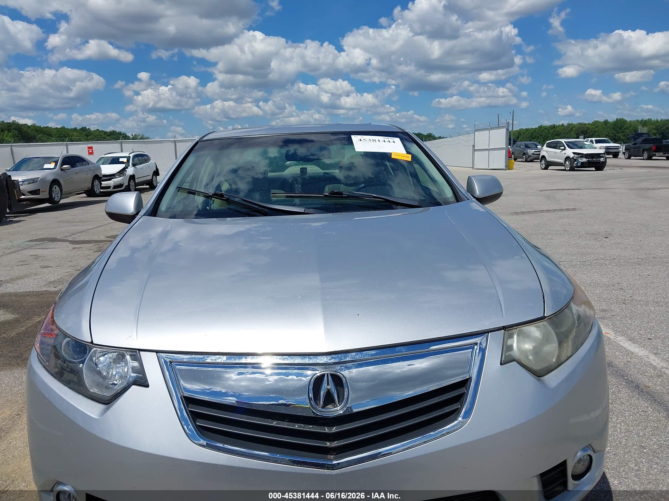 2013 Acura Tsx 2.4 Silver vin: JH4CU2F61DC010063