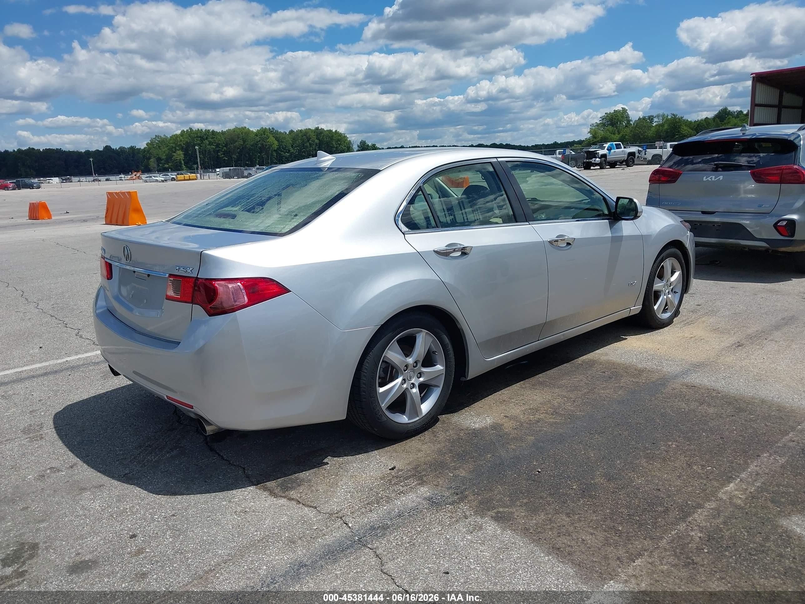 2013 Acura Tsx 2.4 Silver vin: JH4CU2F61DC010063