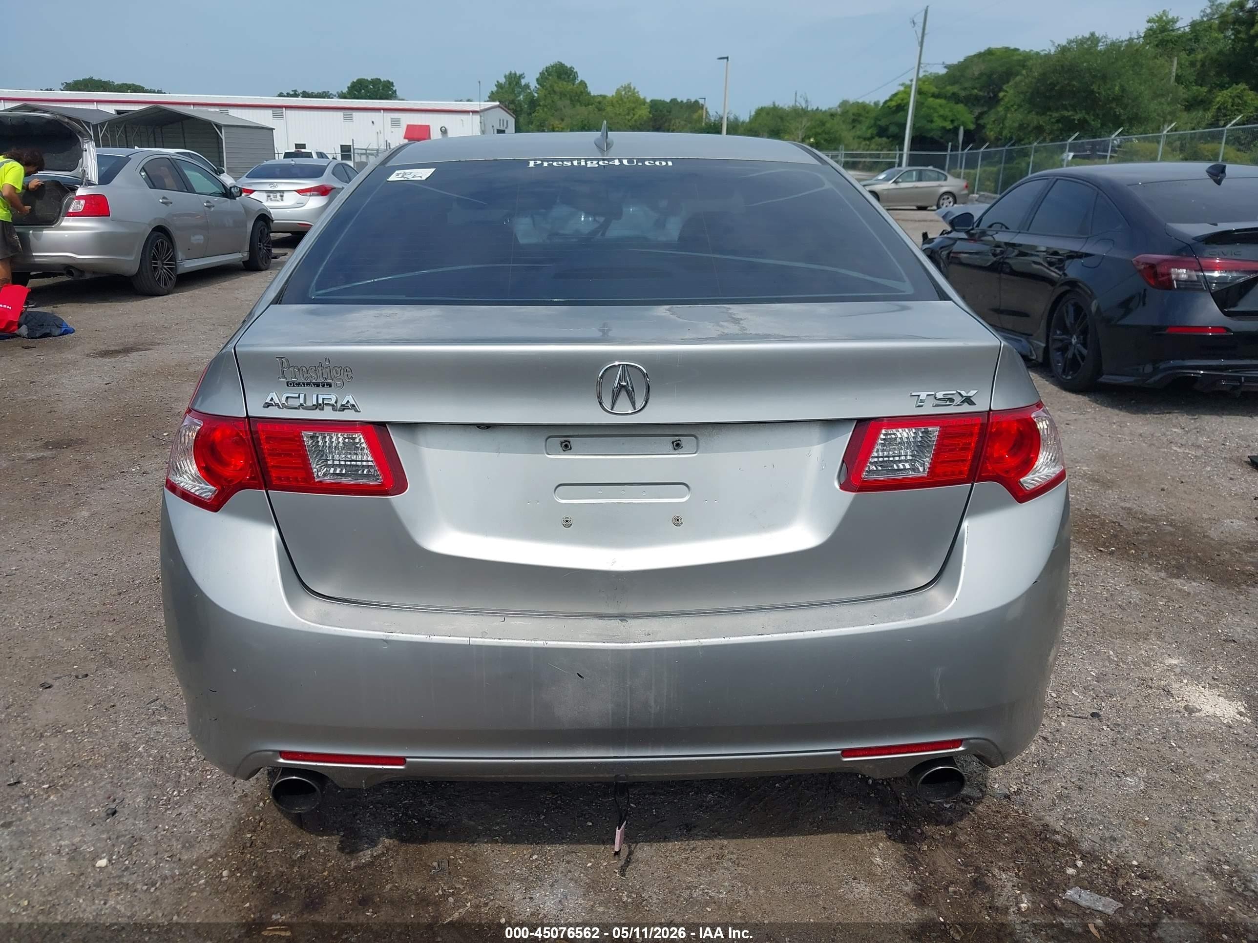 2010 Acura Tsx 2.4 Silver vin: JH4CU2F62AC007023