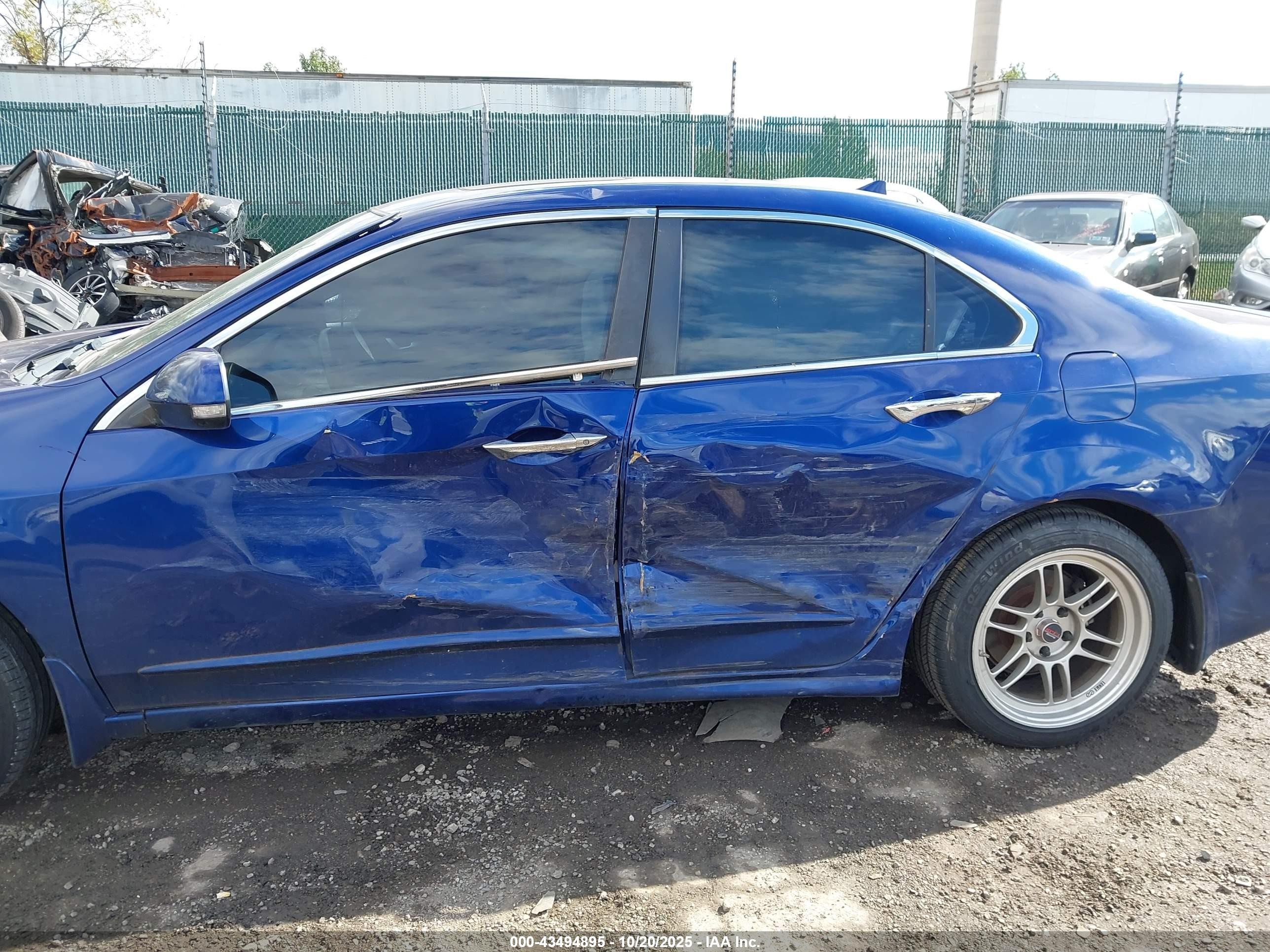 2011 Acura Tsx 2.4 Blue vin: JH4CU2F62BC016127