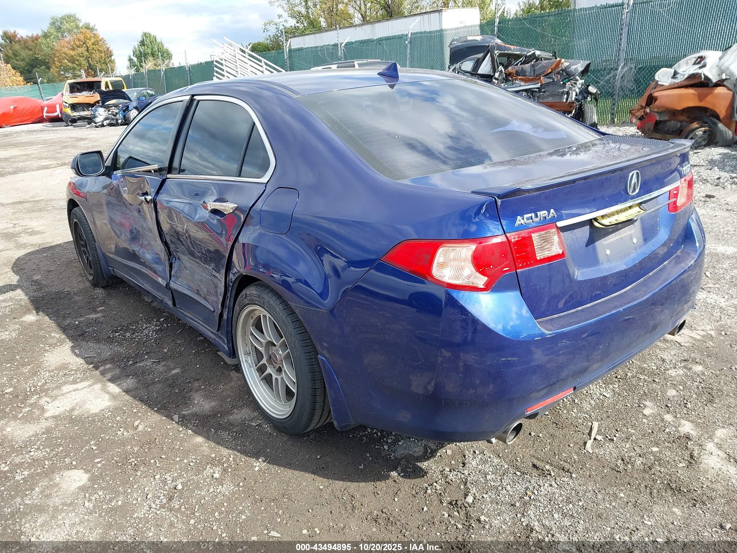 2011 Acura Tsx 2.4 Blue vin: JH4CU2F62BC016127