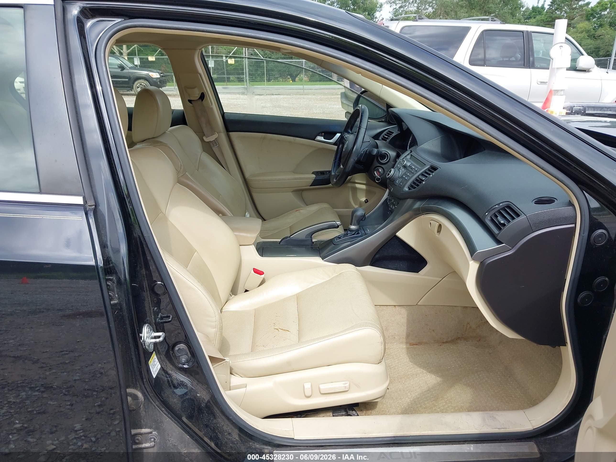2013 Acura Tsx 2.4 Black vin: JH4CU2F62DC002585