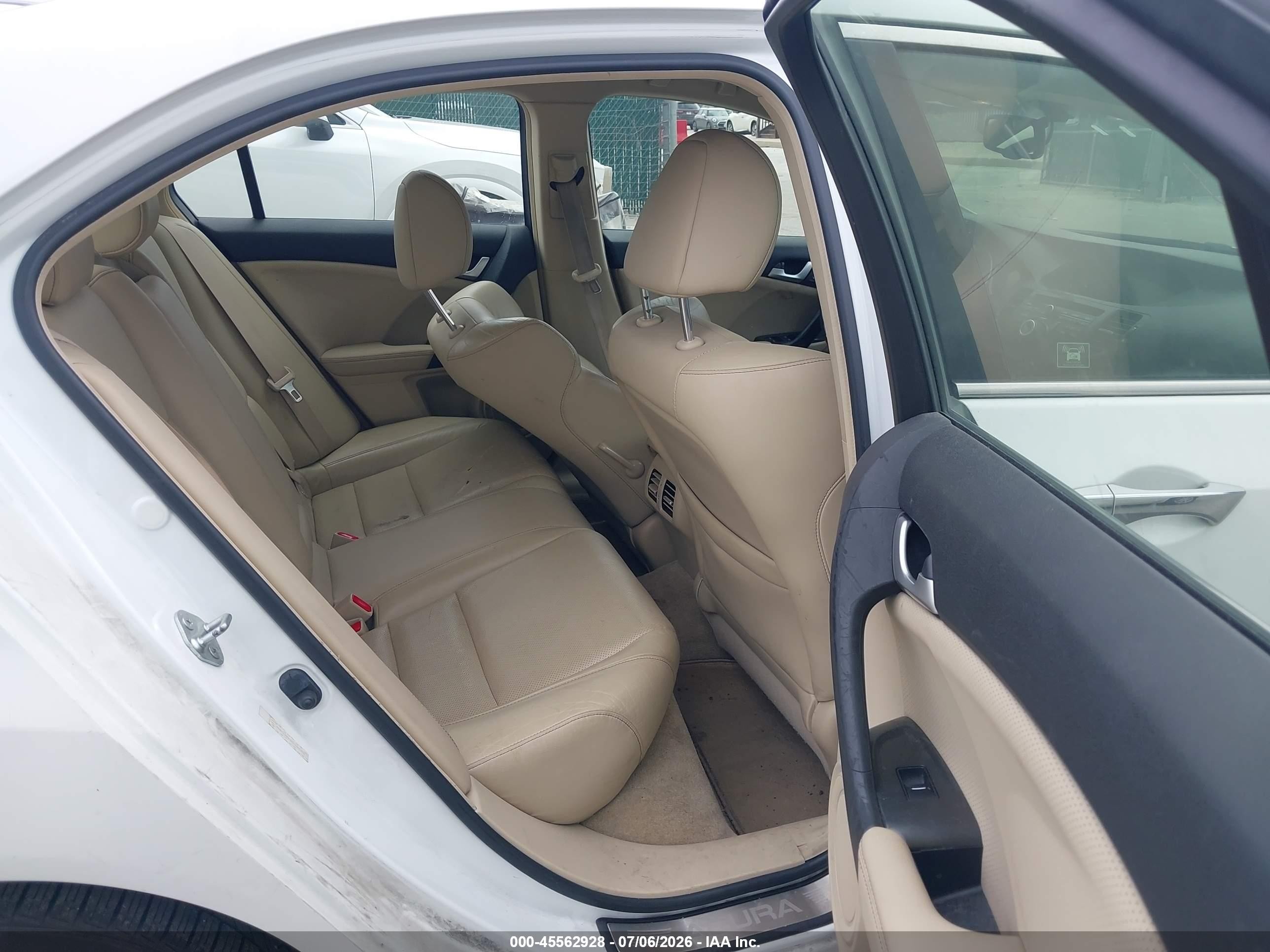 2013 Acura Tsx 2.4 White vin: JH4CU2F62DC005356