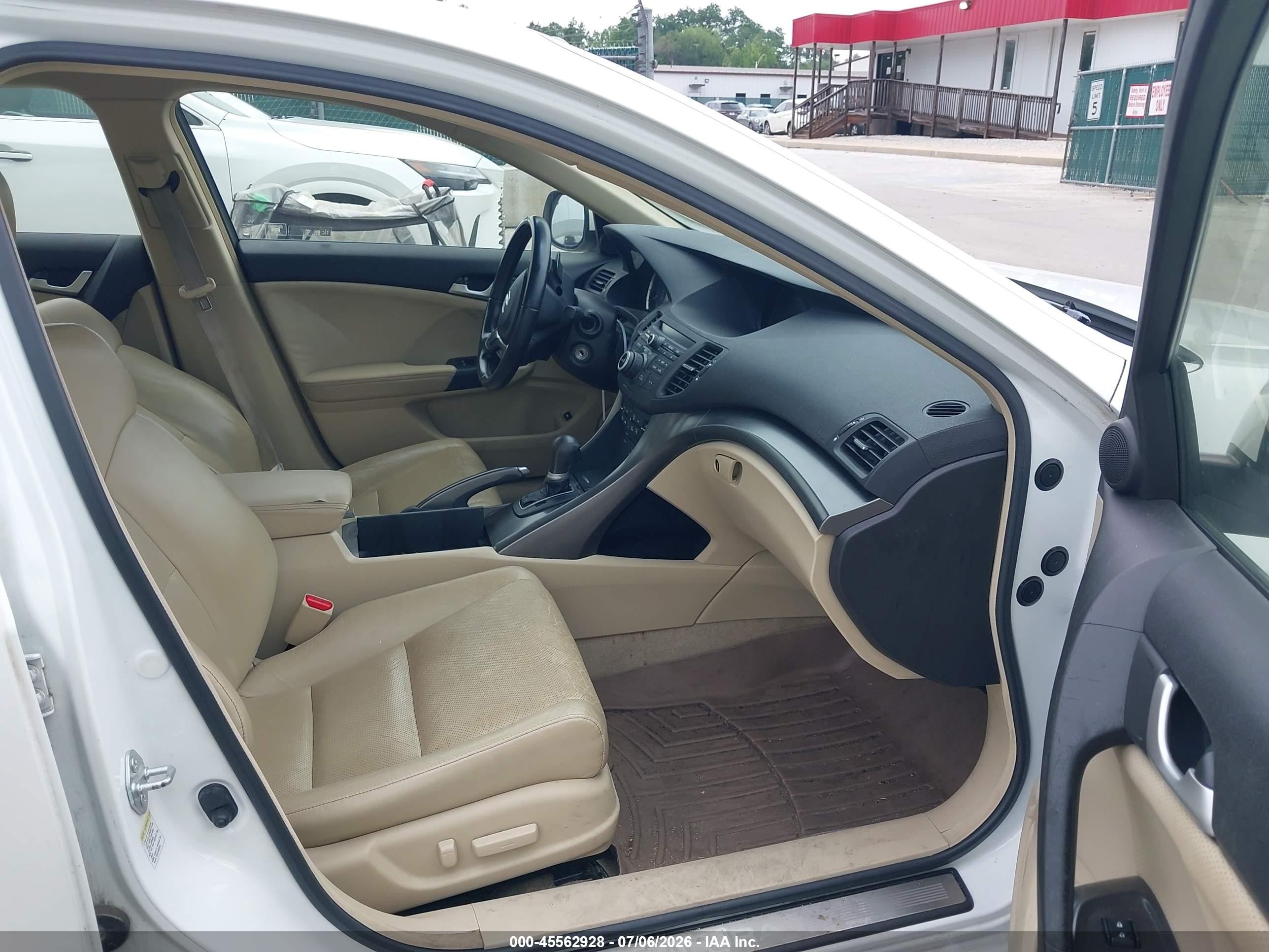2013 Acura Tsx 2.4 White vin: JH4CU2F62DC005356