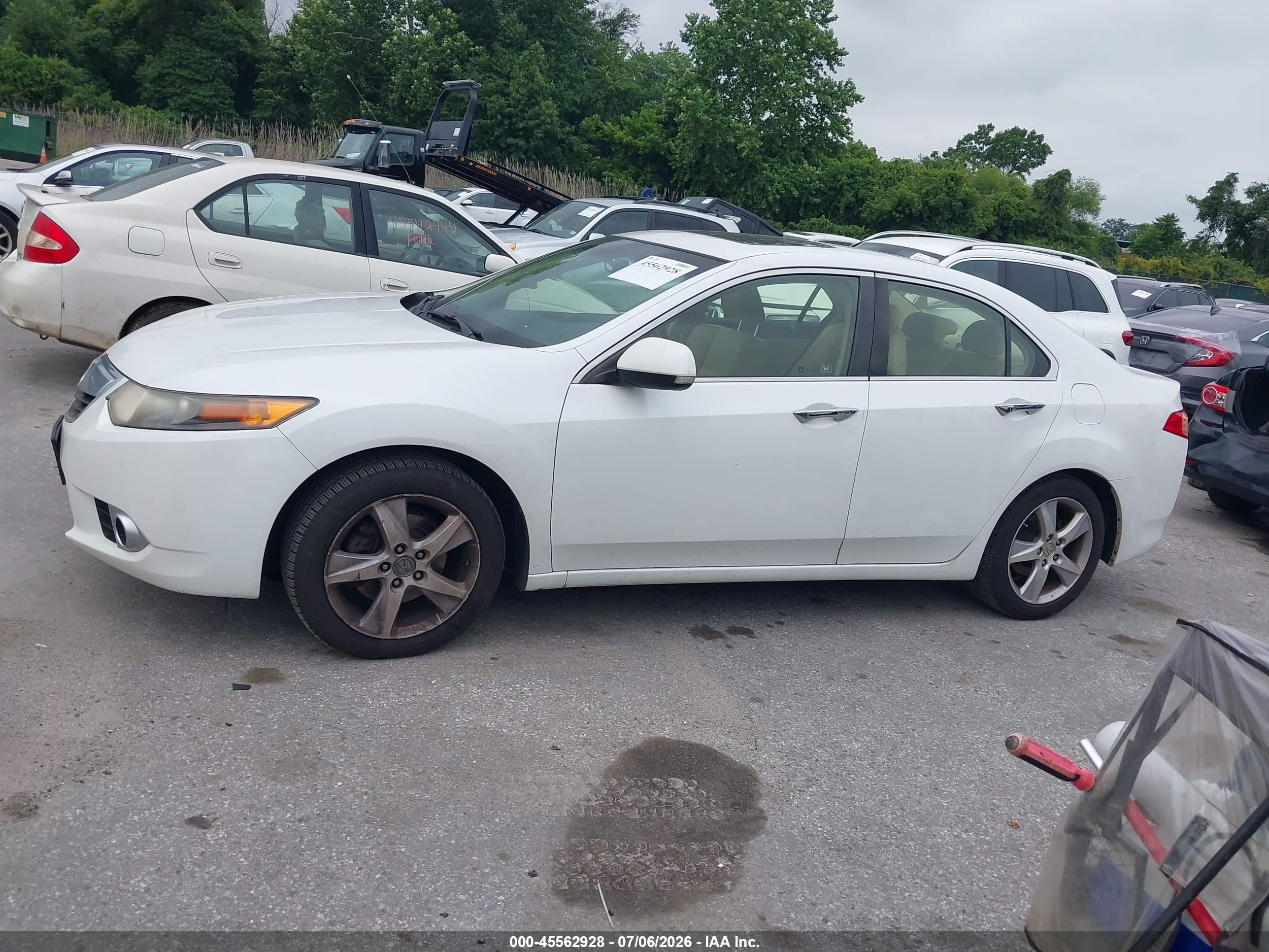 2013 Acura Tsx 2.4 White vin: JH4CU2F62DC005356