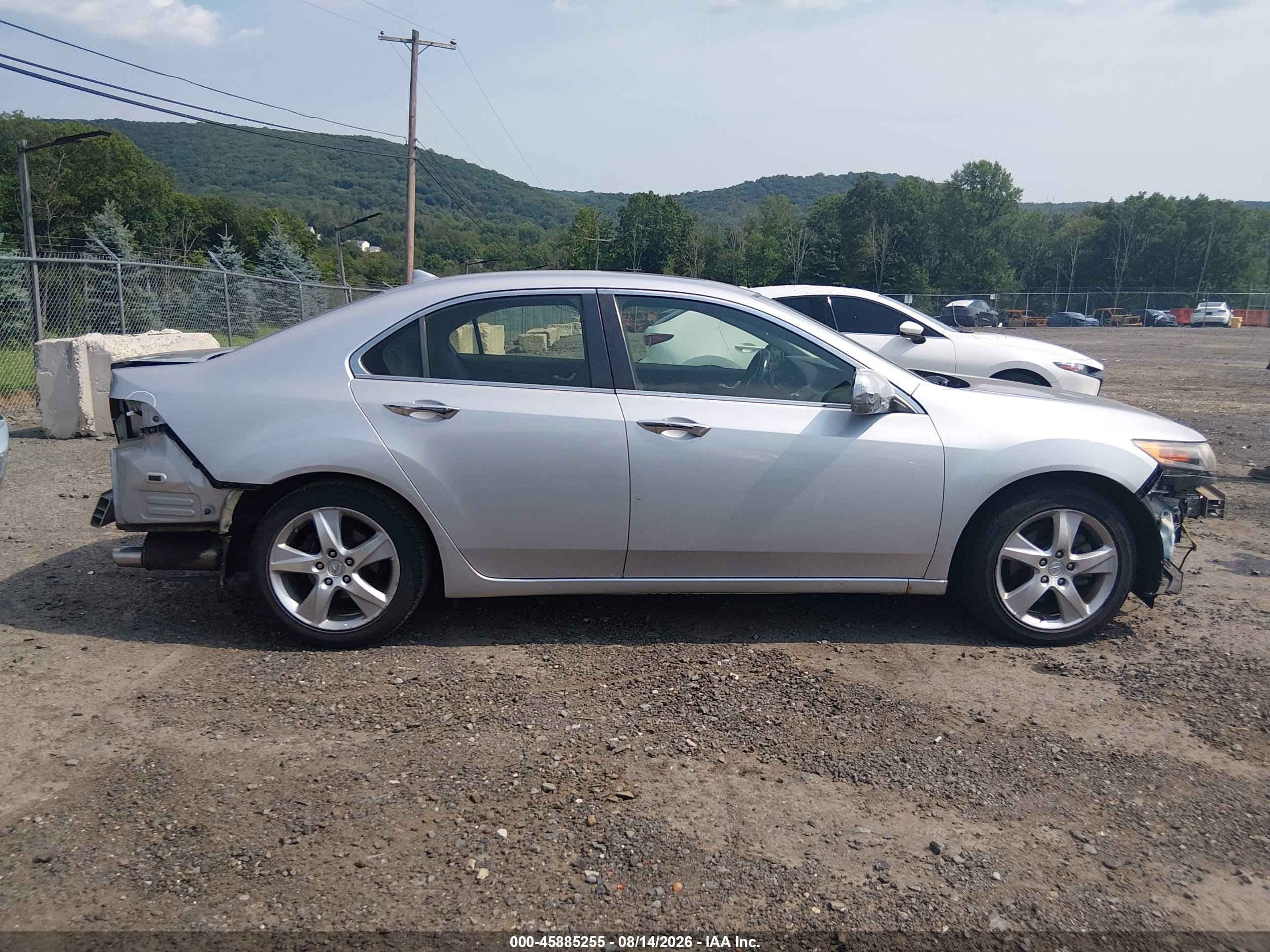 2014 Acura Tsx 2.4 Silver vin: JH4CU2F62EC003639
