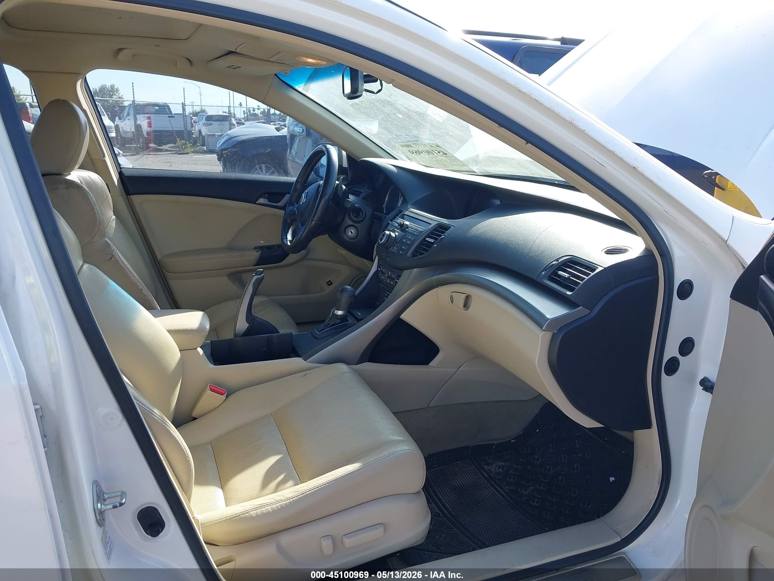 2010 Acura Tsx 2.4 Белый vin: JH4CU2F63AC006284