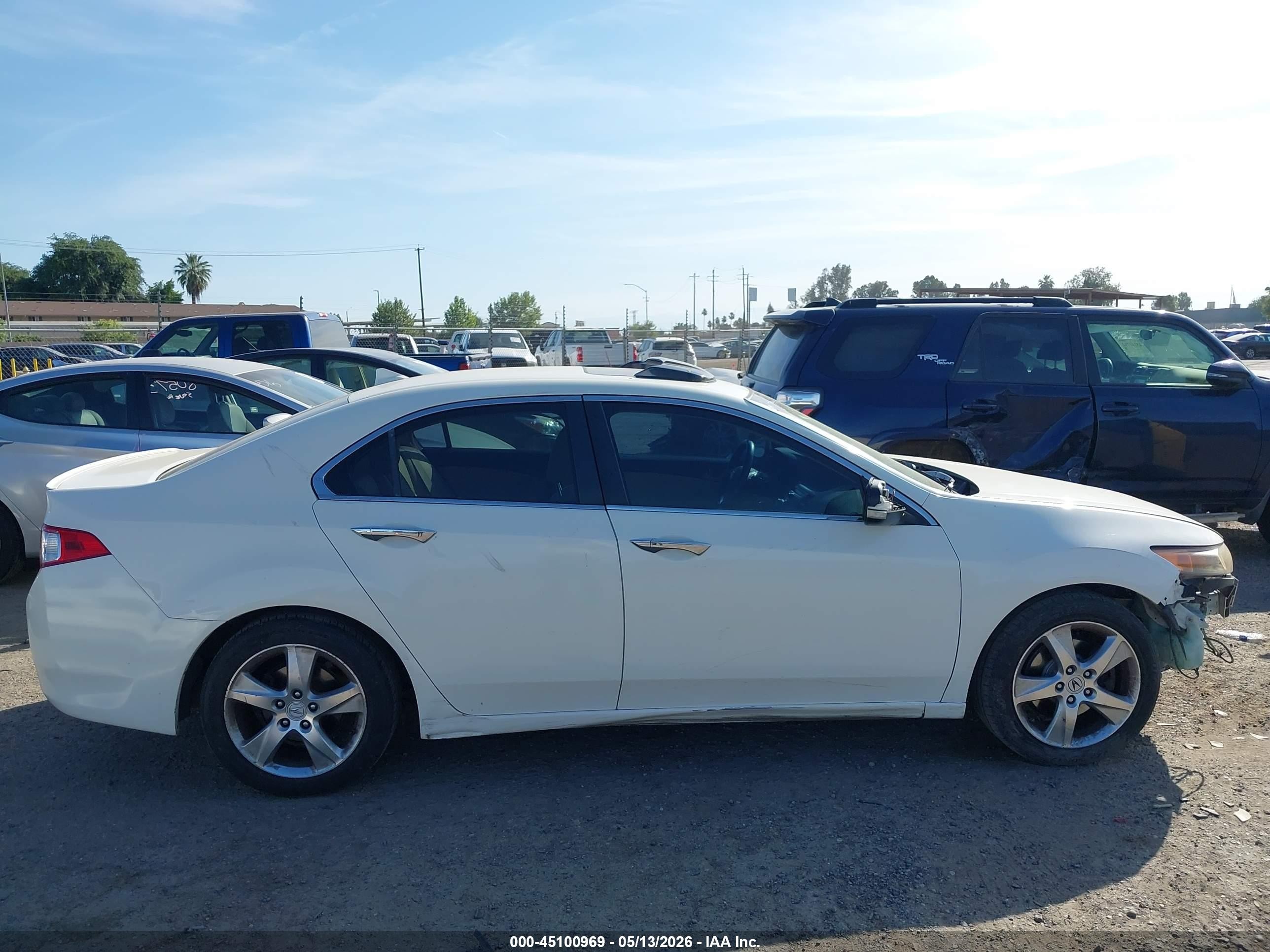 2010 Acura Tsx 2.4 Белый vin: JH4CU2F63AC006284