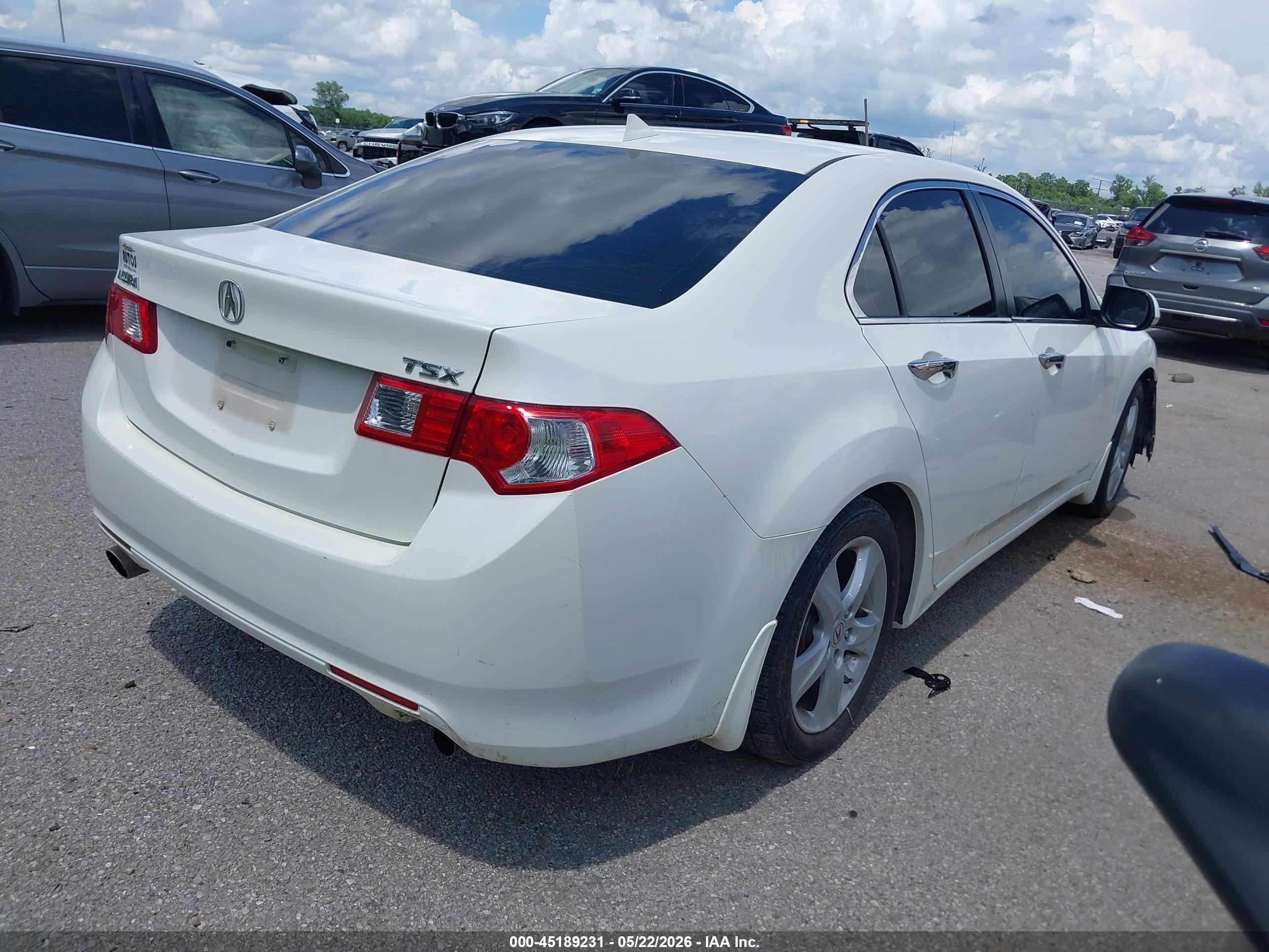 2010 Acura Tsx 2.4 White vin: JH4CU2F63AC006320