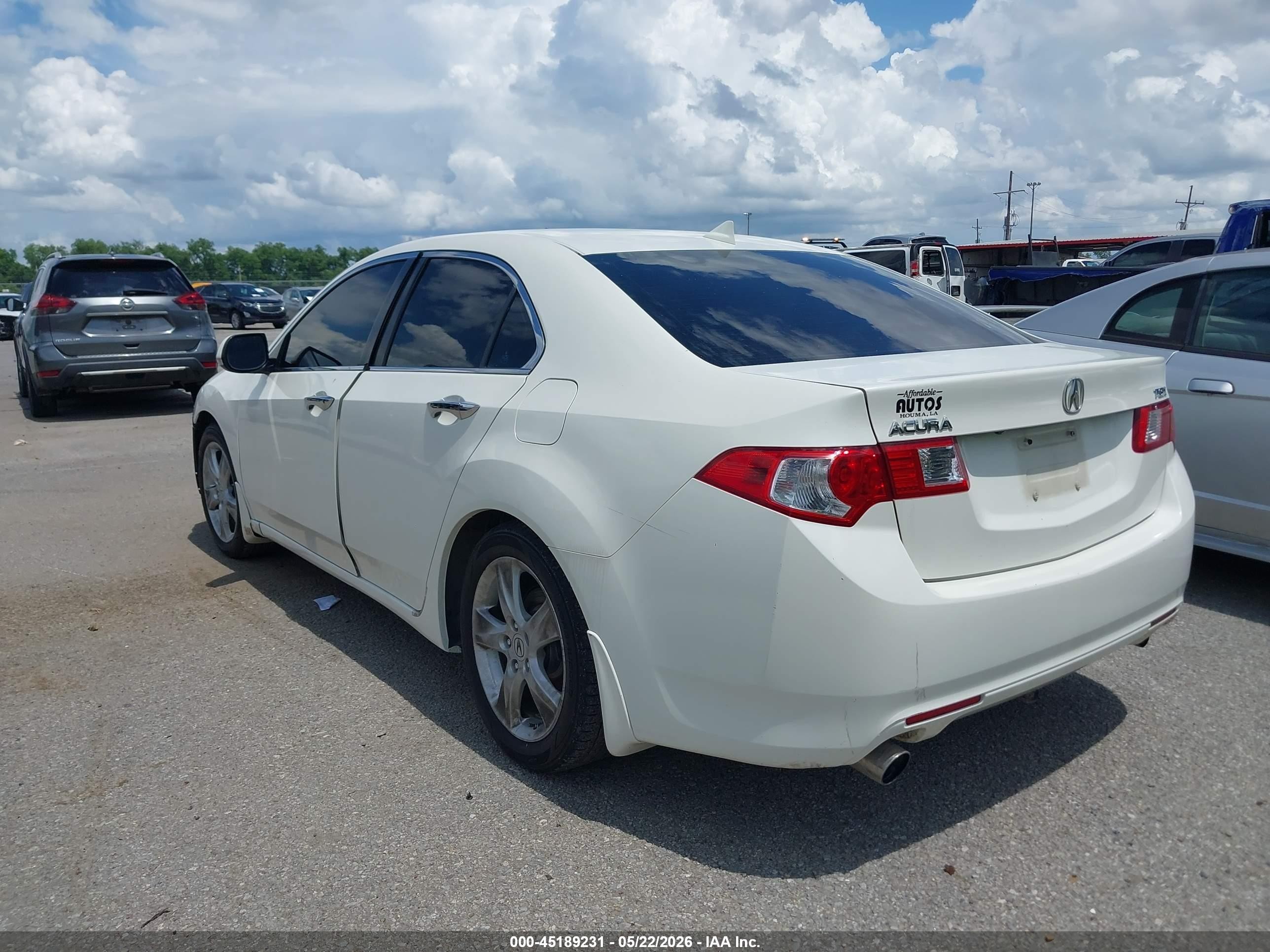 2010 Acura Tsx 2.4 White vin: JH4CU2F63AC006320